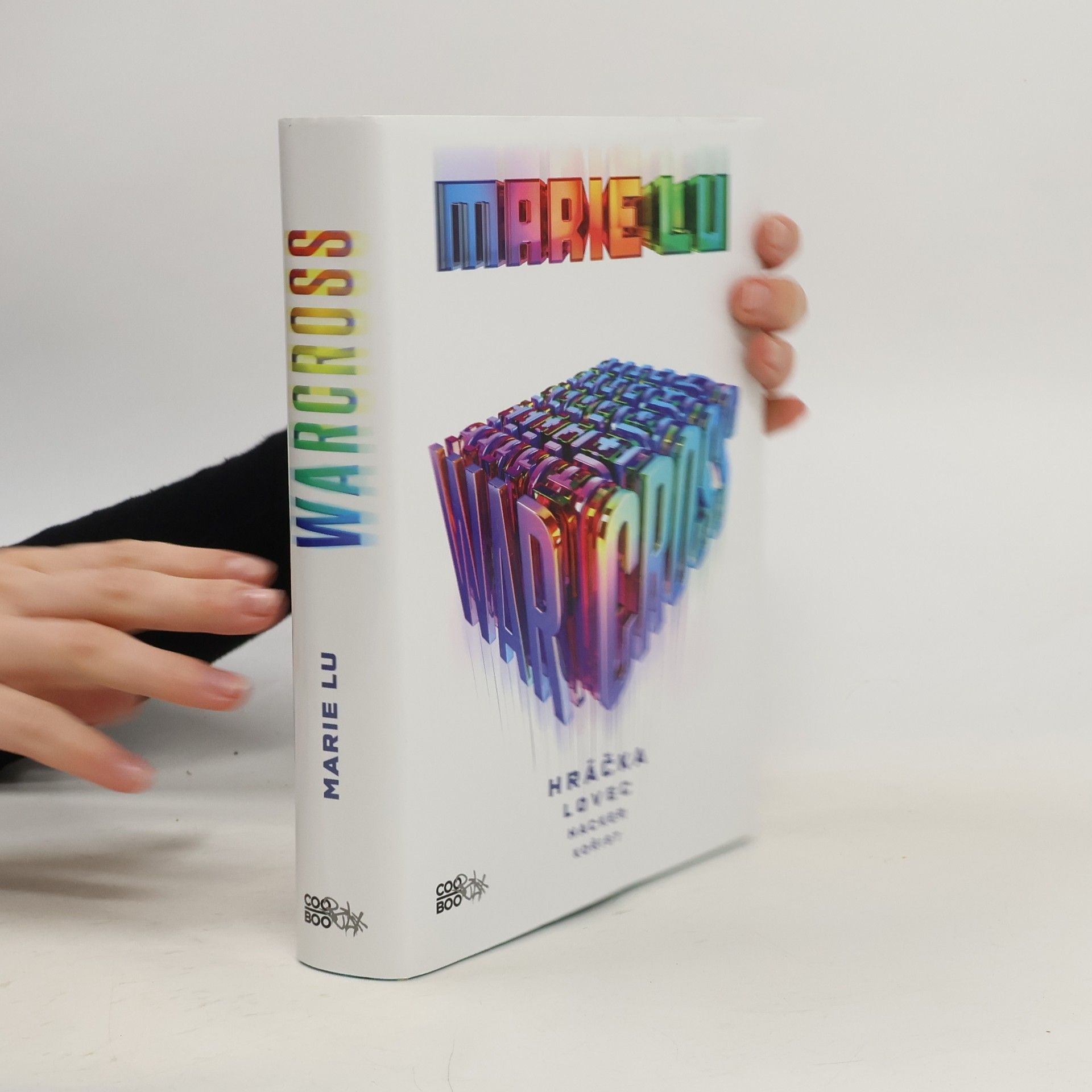 Marie Lu Warcross