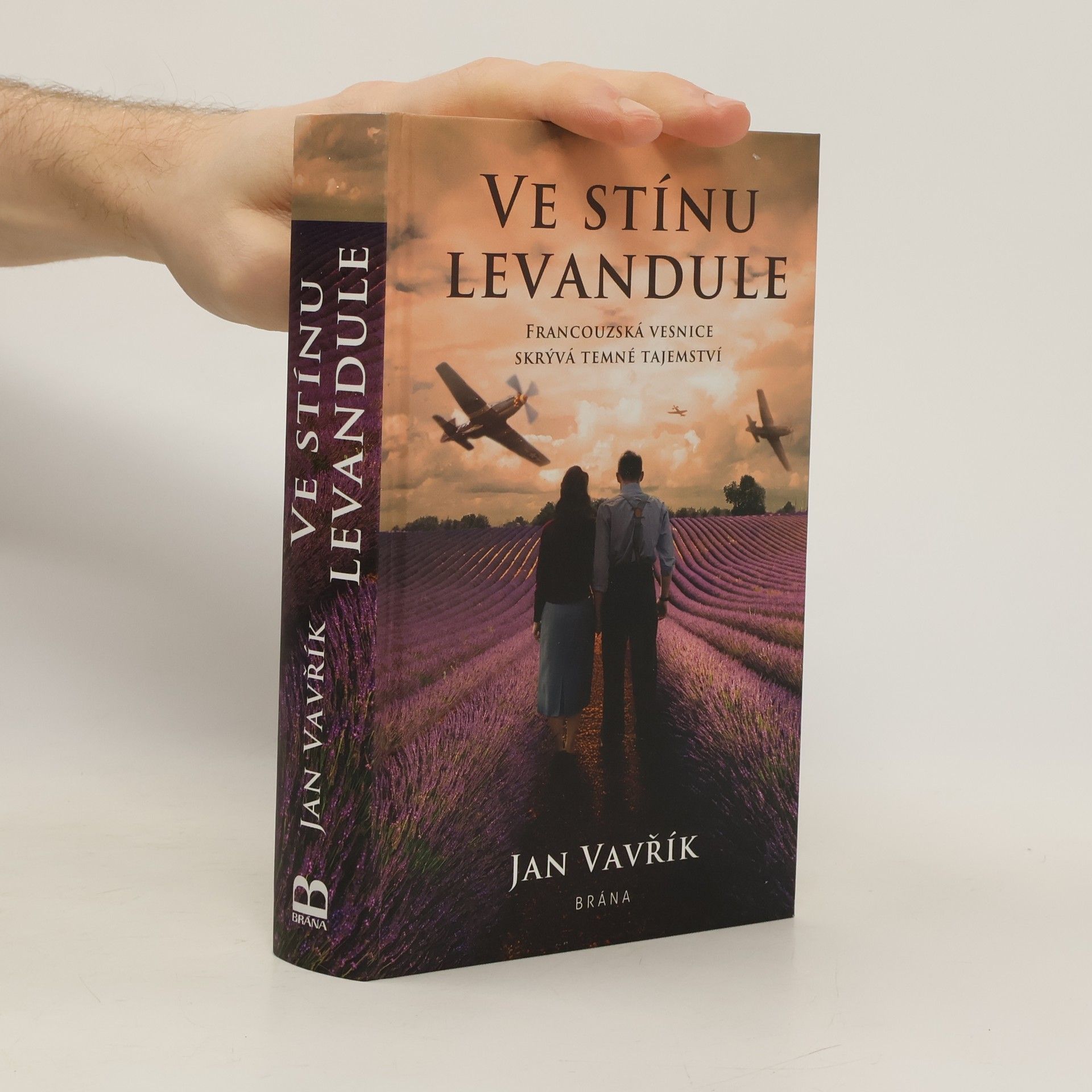 Jan Vavřík Ve stínu levandule