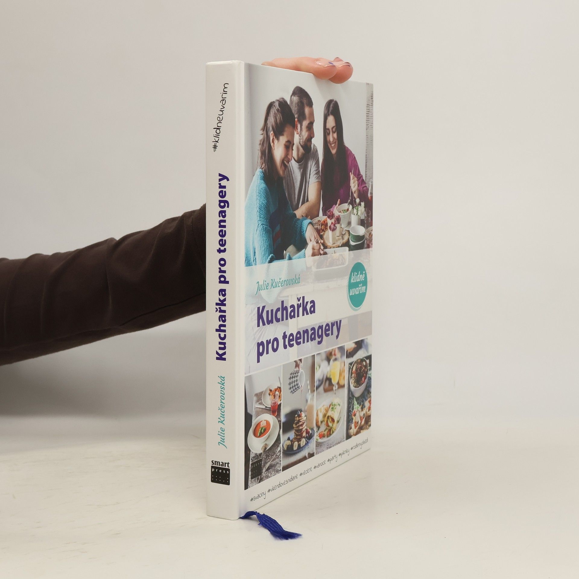 Kuchařka pro teenagery. #klidneuvarim