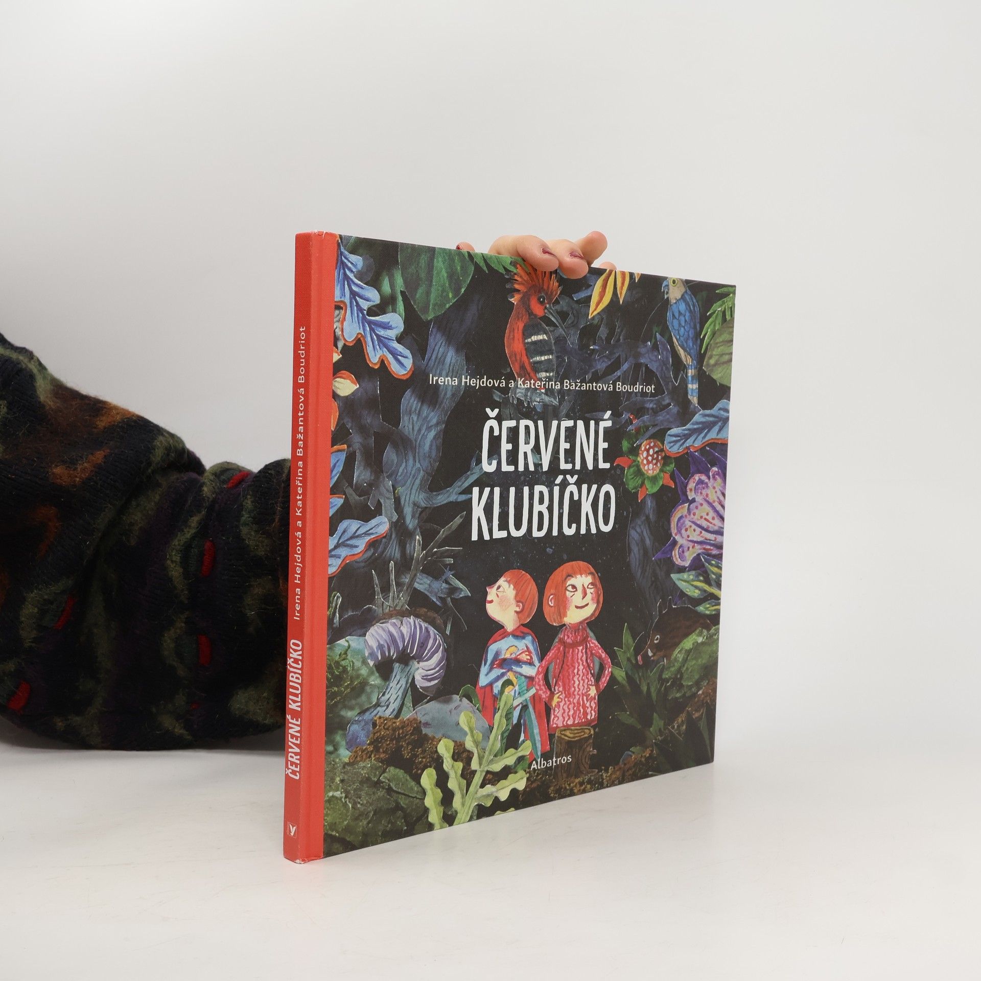 Červené klubíčko