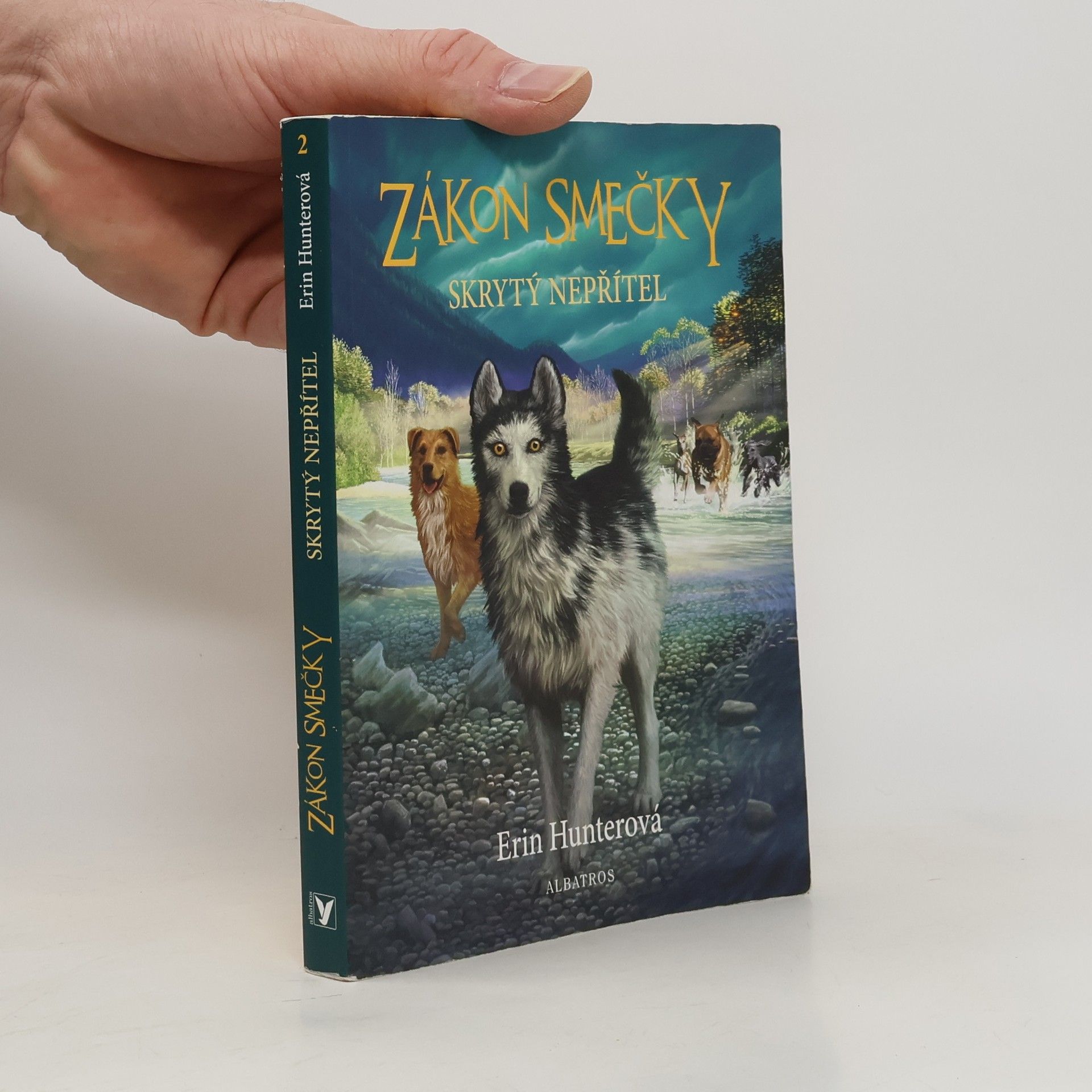 Erin Hunter Zákon smečky: Skrytý nepřítel