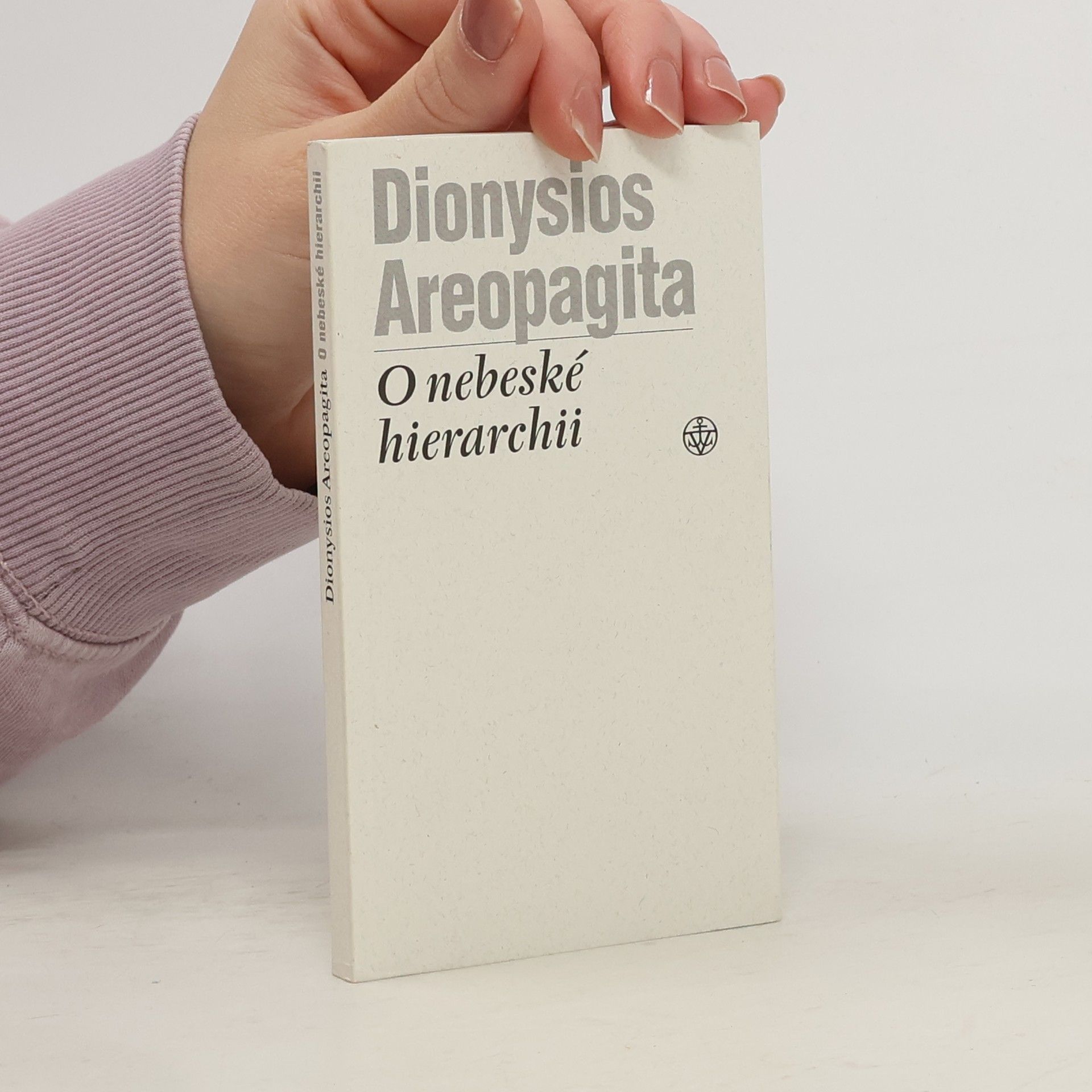 O nebeské hierarchii