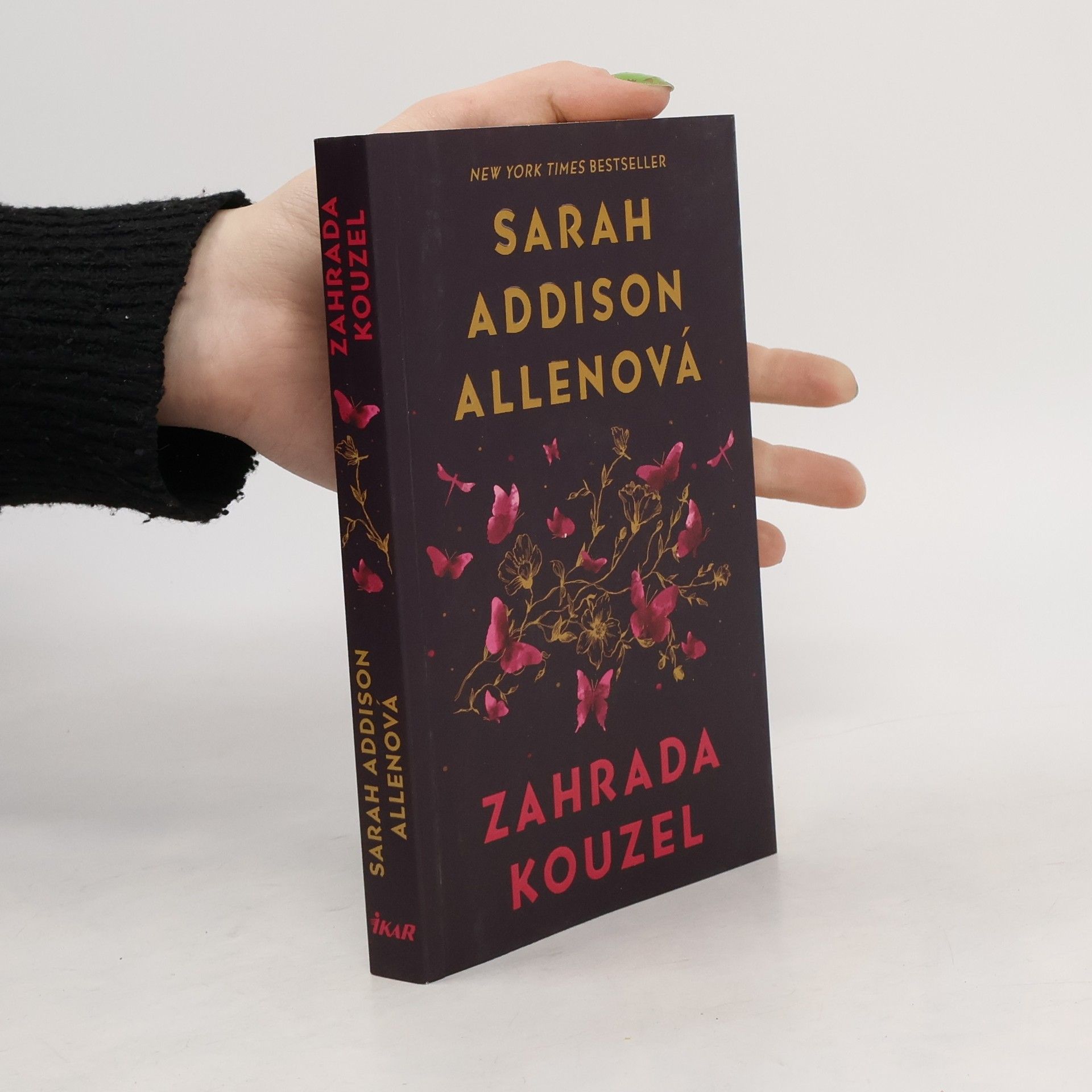 Sarah Addison Allen Zahrada kouzel