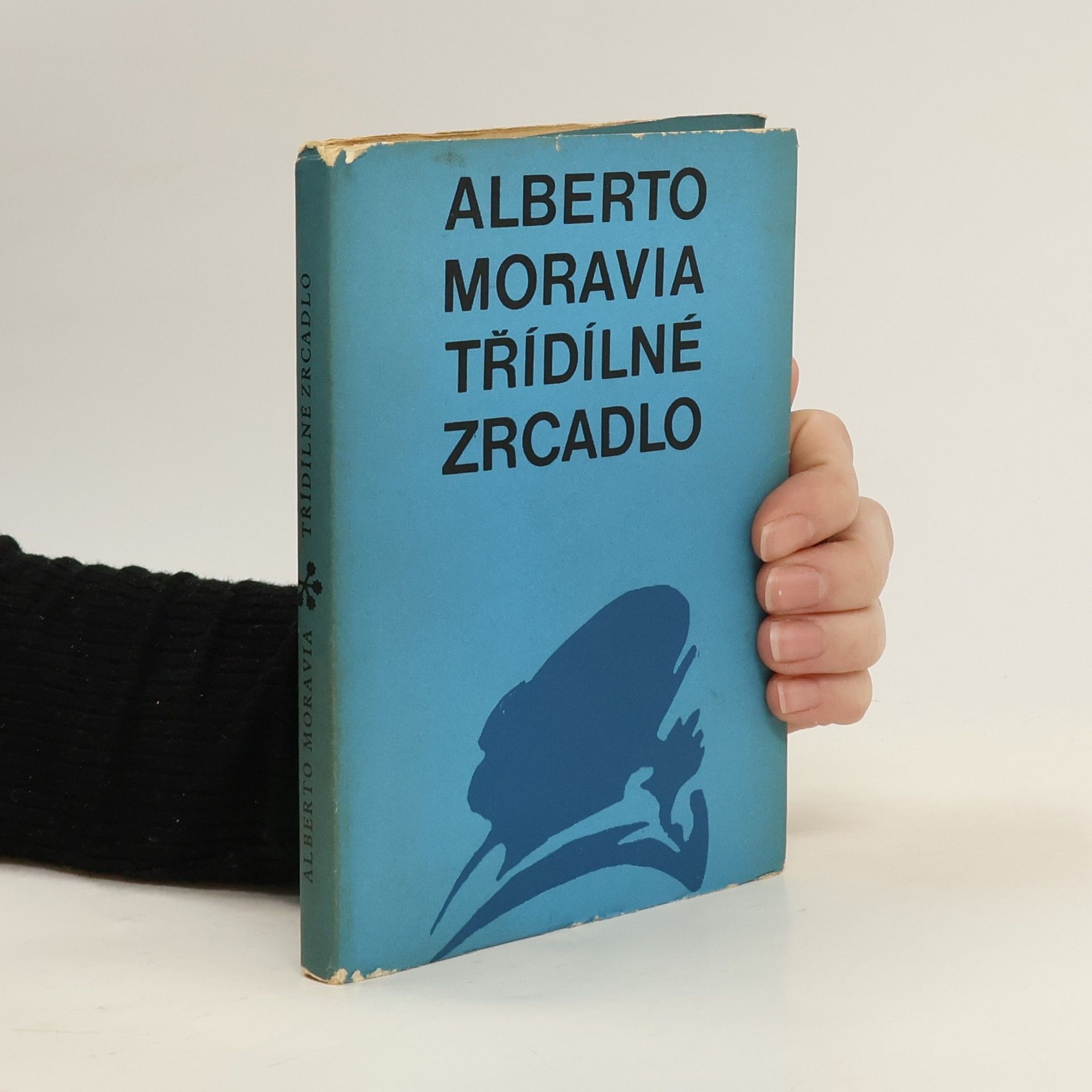 Alberto Moravia Třídílné zrcadlo
