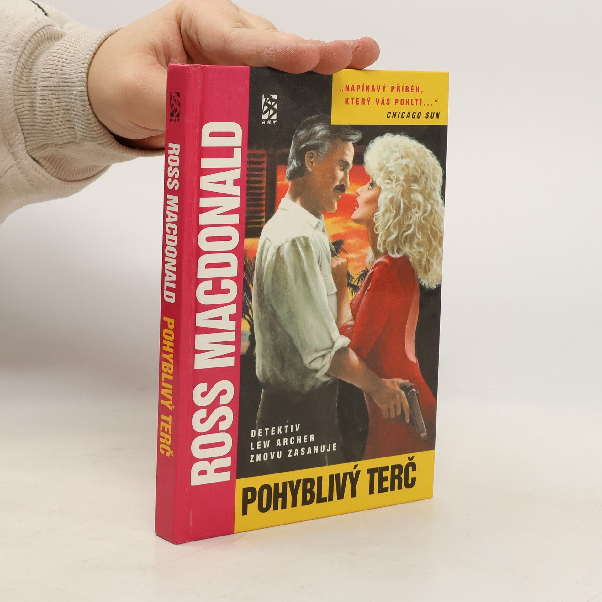 Ross Macdonald Pochyblivý terč