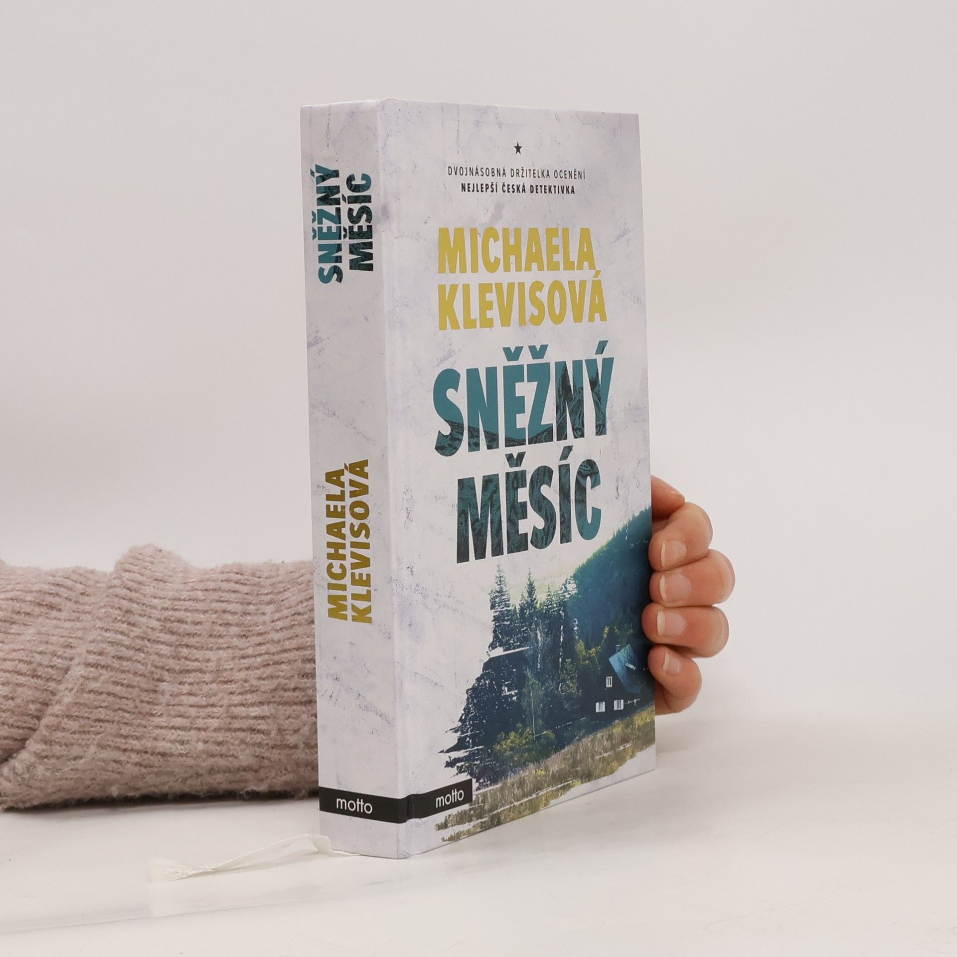 Michaela Klevisová Sněžný měsíc