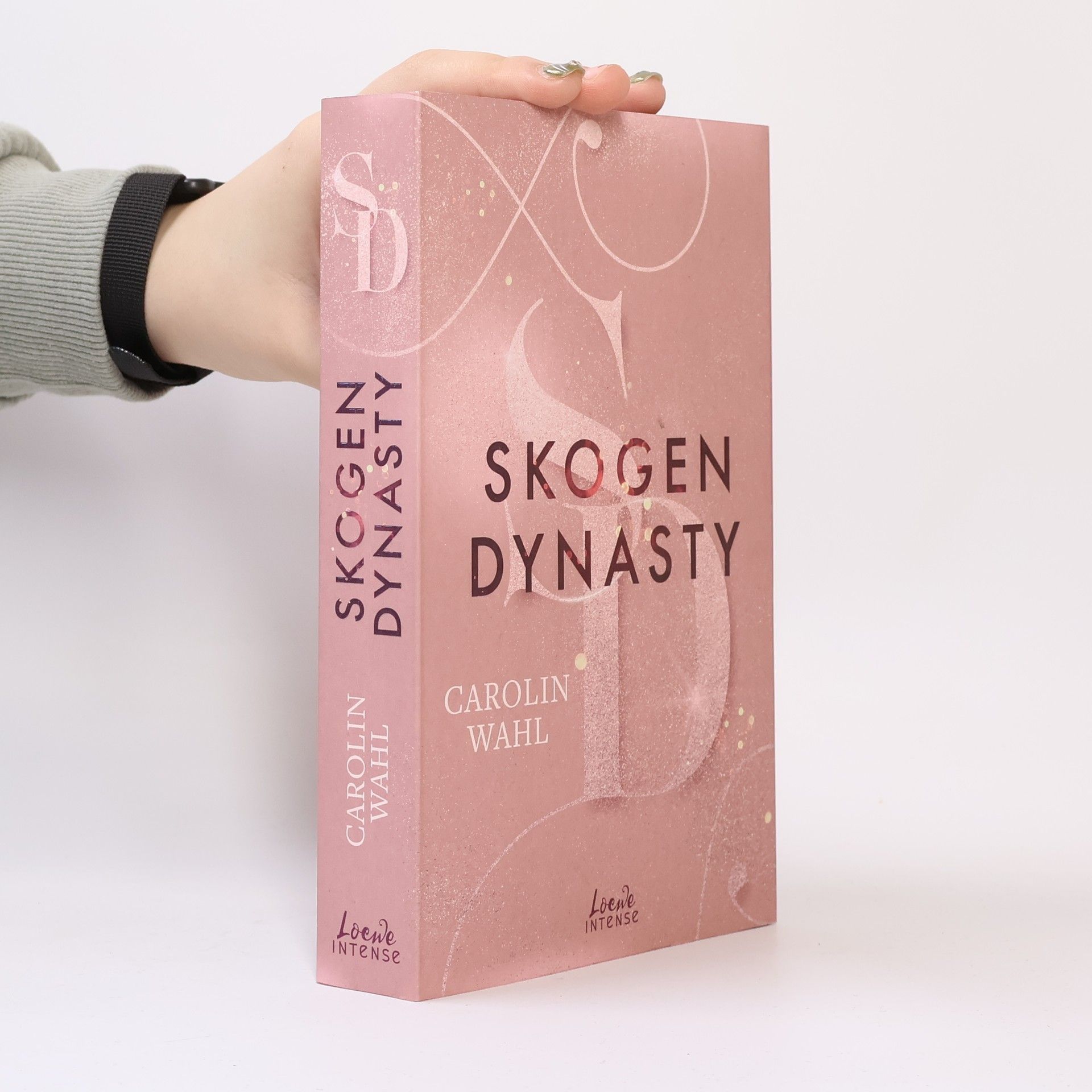 Carolin Wahl Crumbling Hearts 1. Skogen Dynasty
