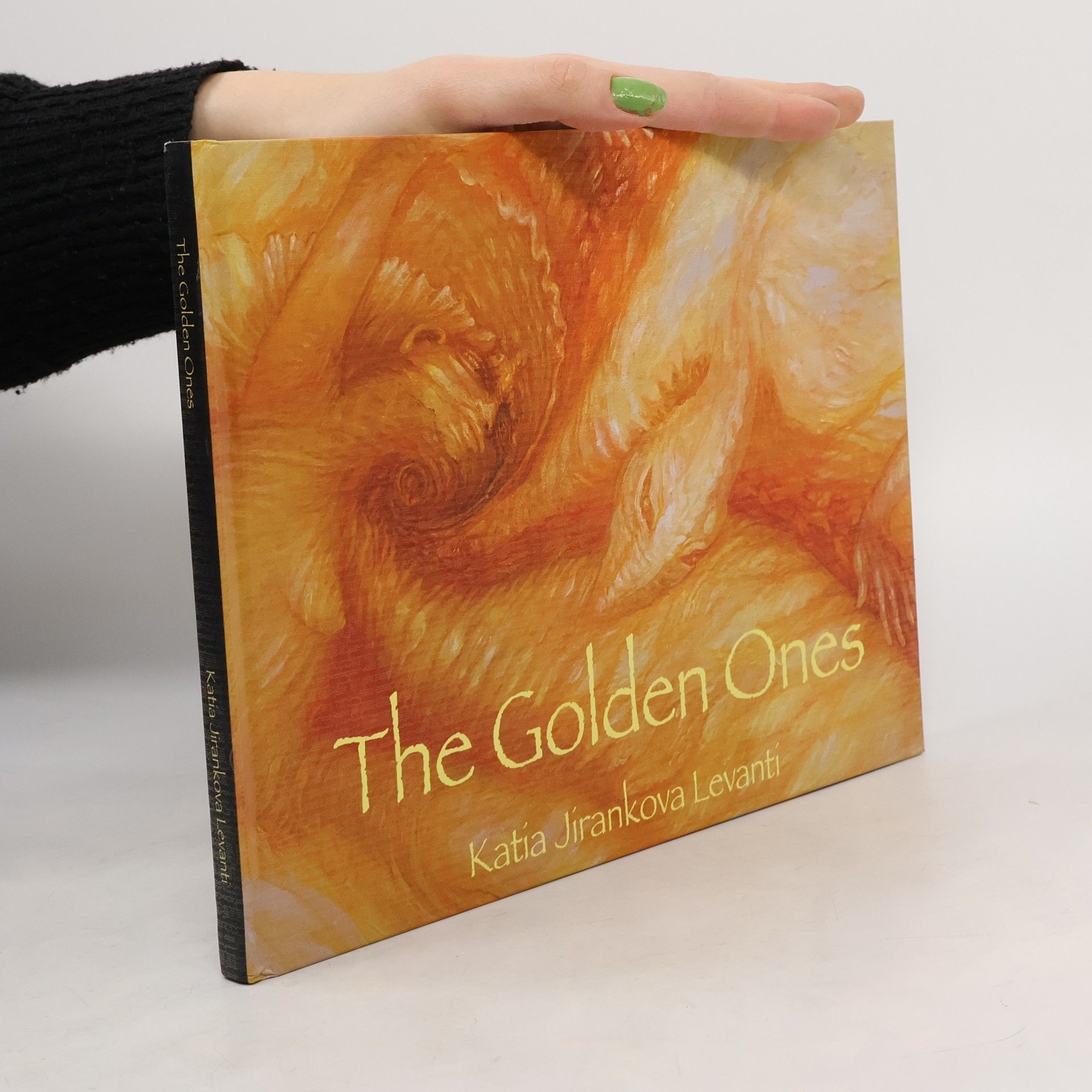 Katia Jirankova Levanti The Golden Ones