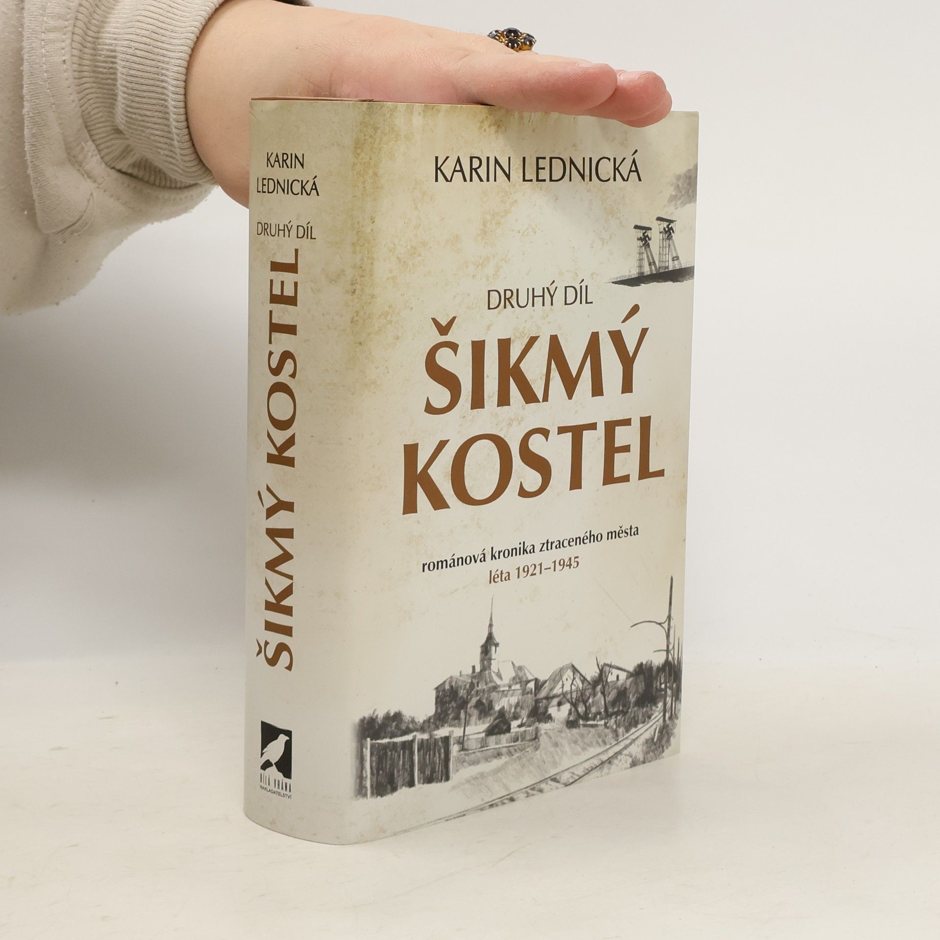 Karin Lednická Šikmý kostel 2