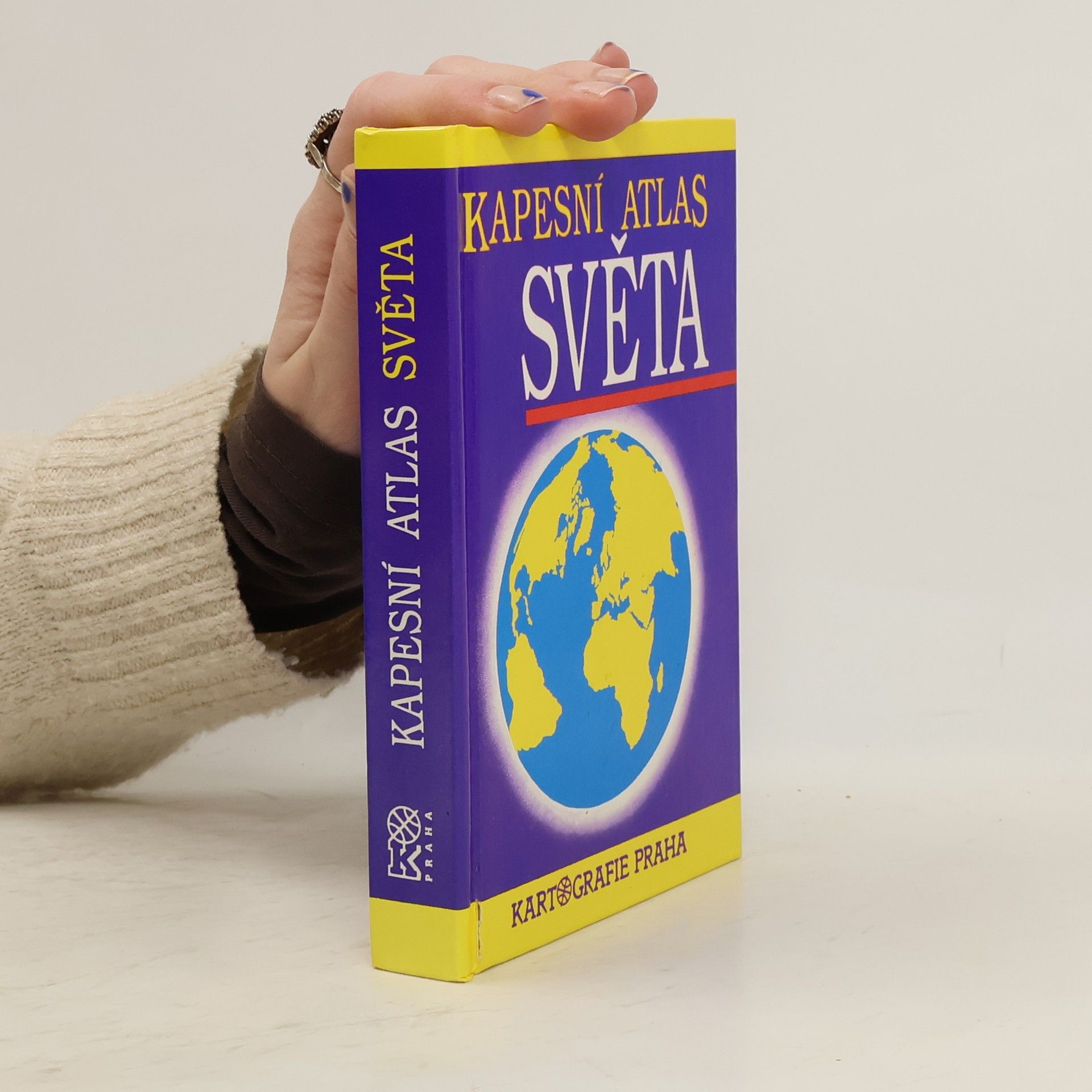 Collectif d'auteurs Kapesní atlas světa