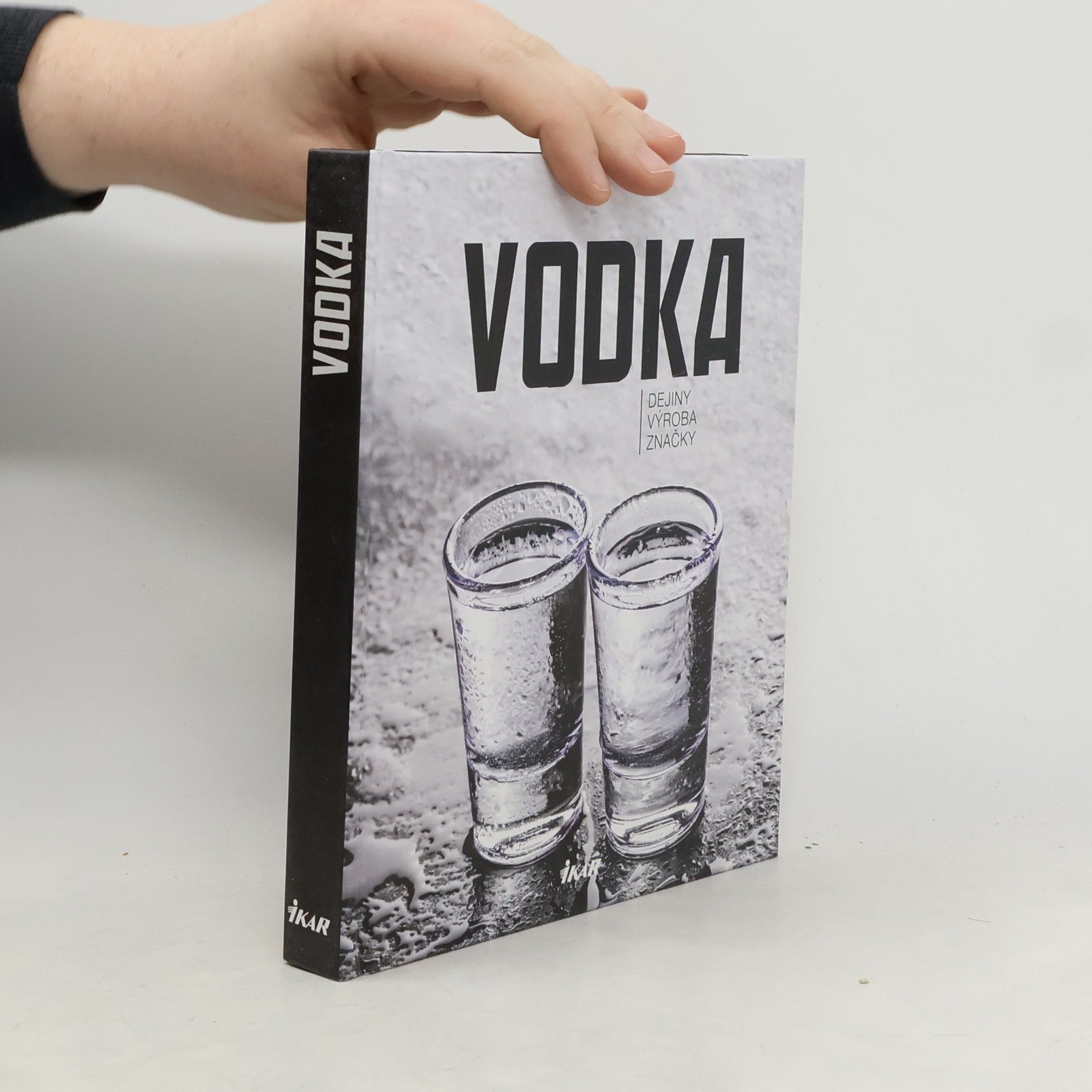 Autorenkollektiv Vodka - dejiny, výroba, značky
