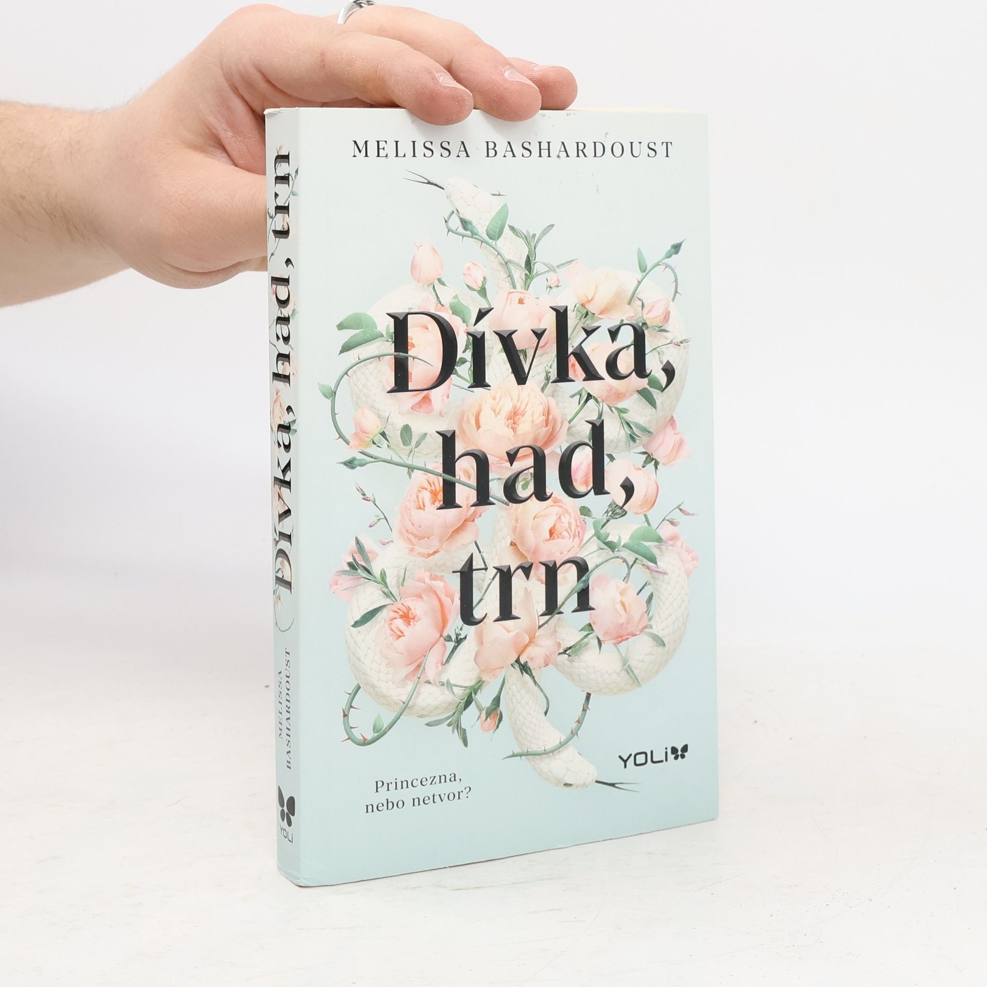 Melissa Bashardoust Dívka, had, trn