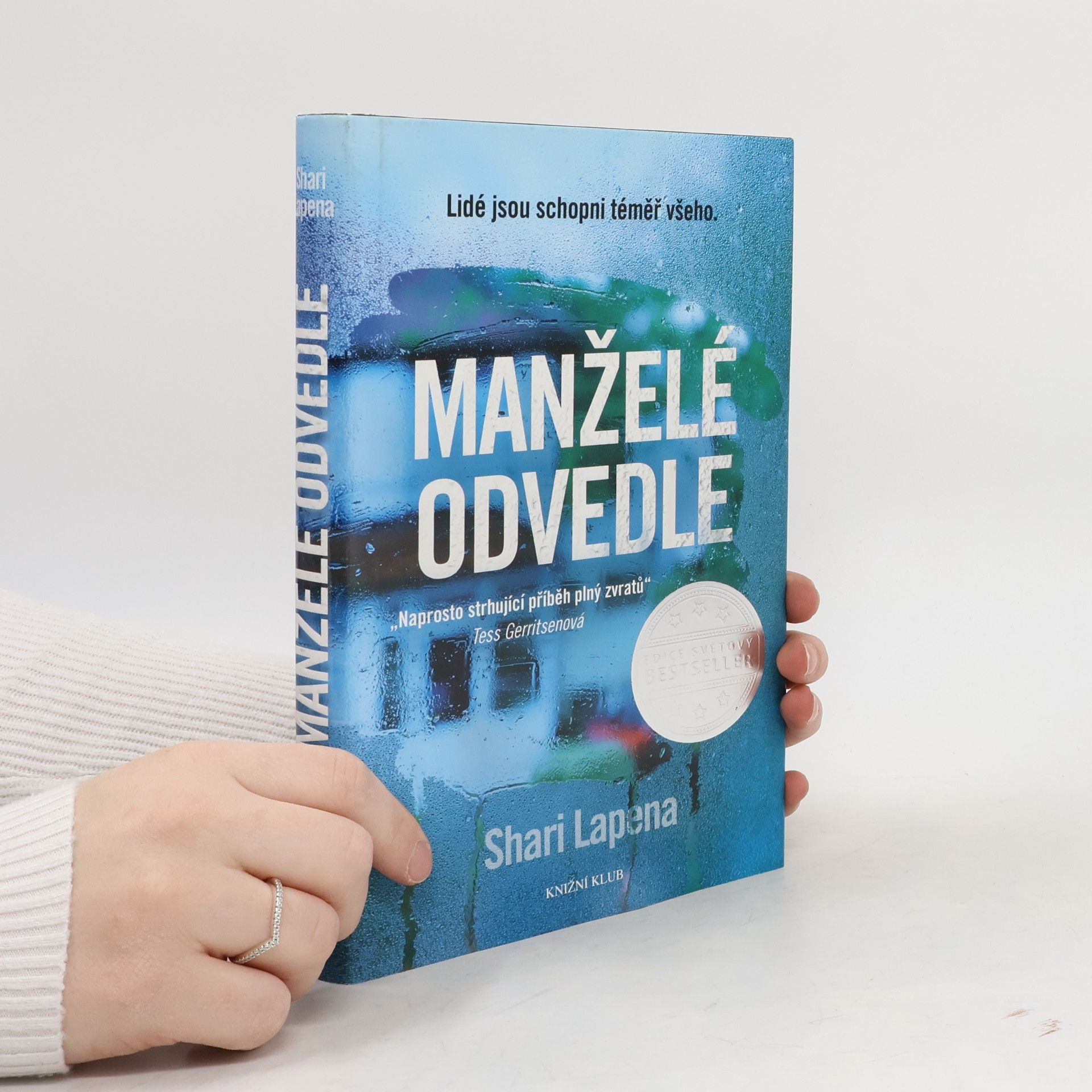 Shari Lapena Manželé odvedle
