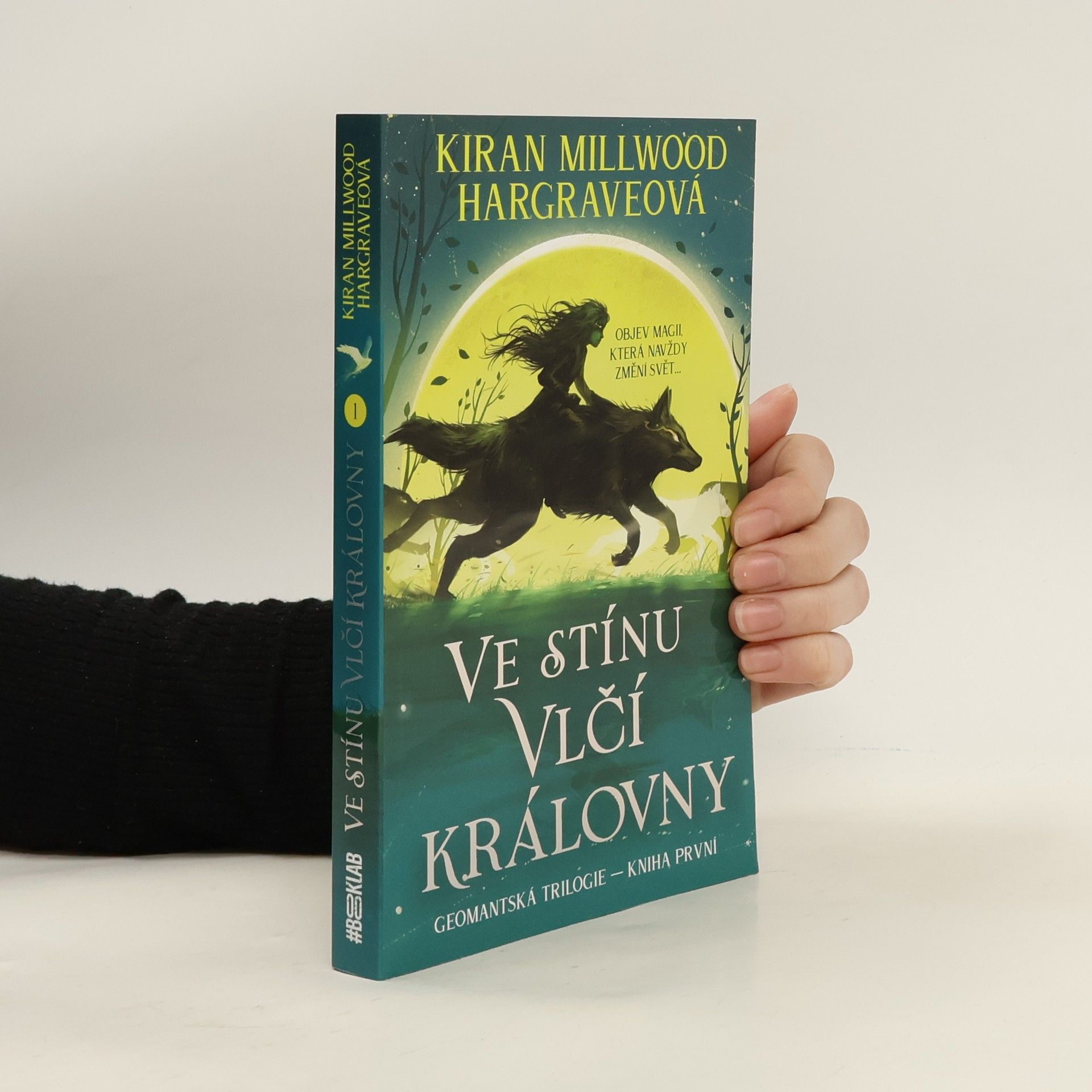 Ve stínu Vlčí královny