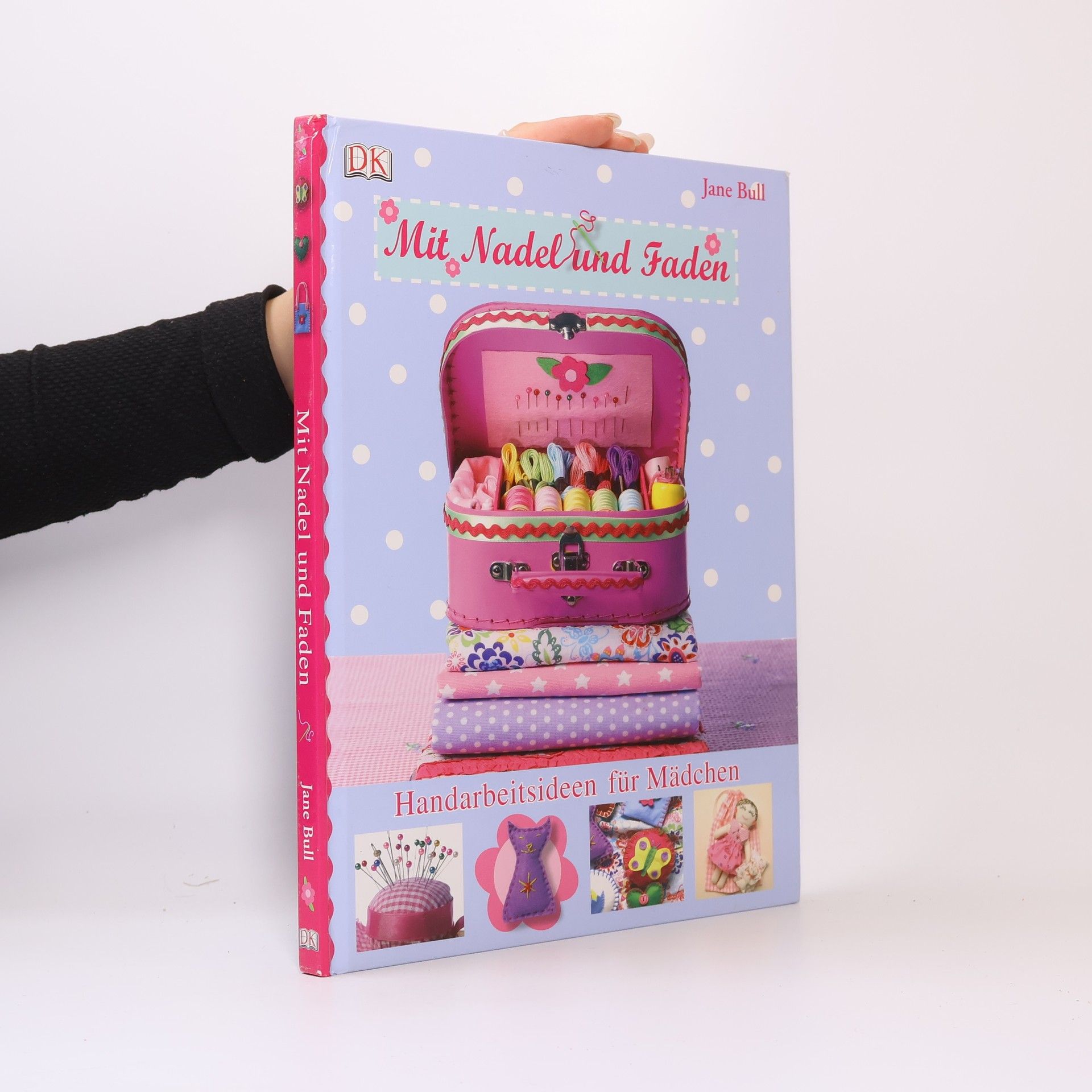 Jane Bull Mit Nadel und Faden