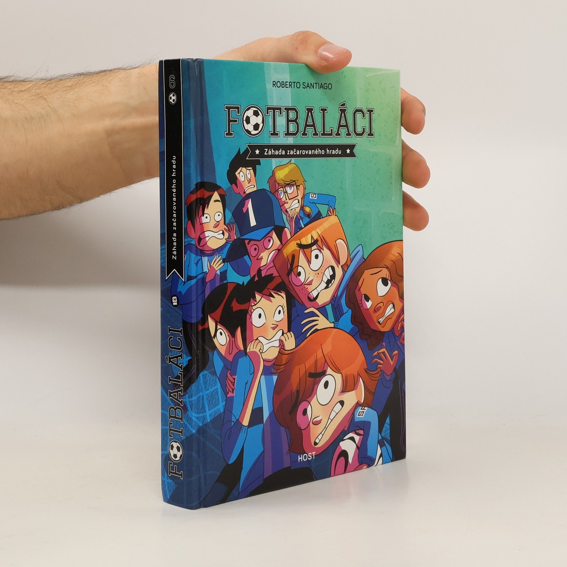 Roberto Santiago Fotbaláci. Záhada začarovaného hradu