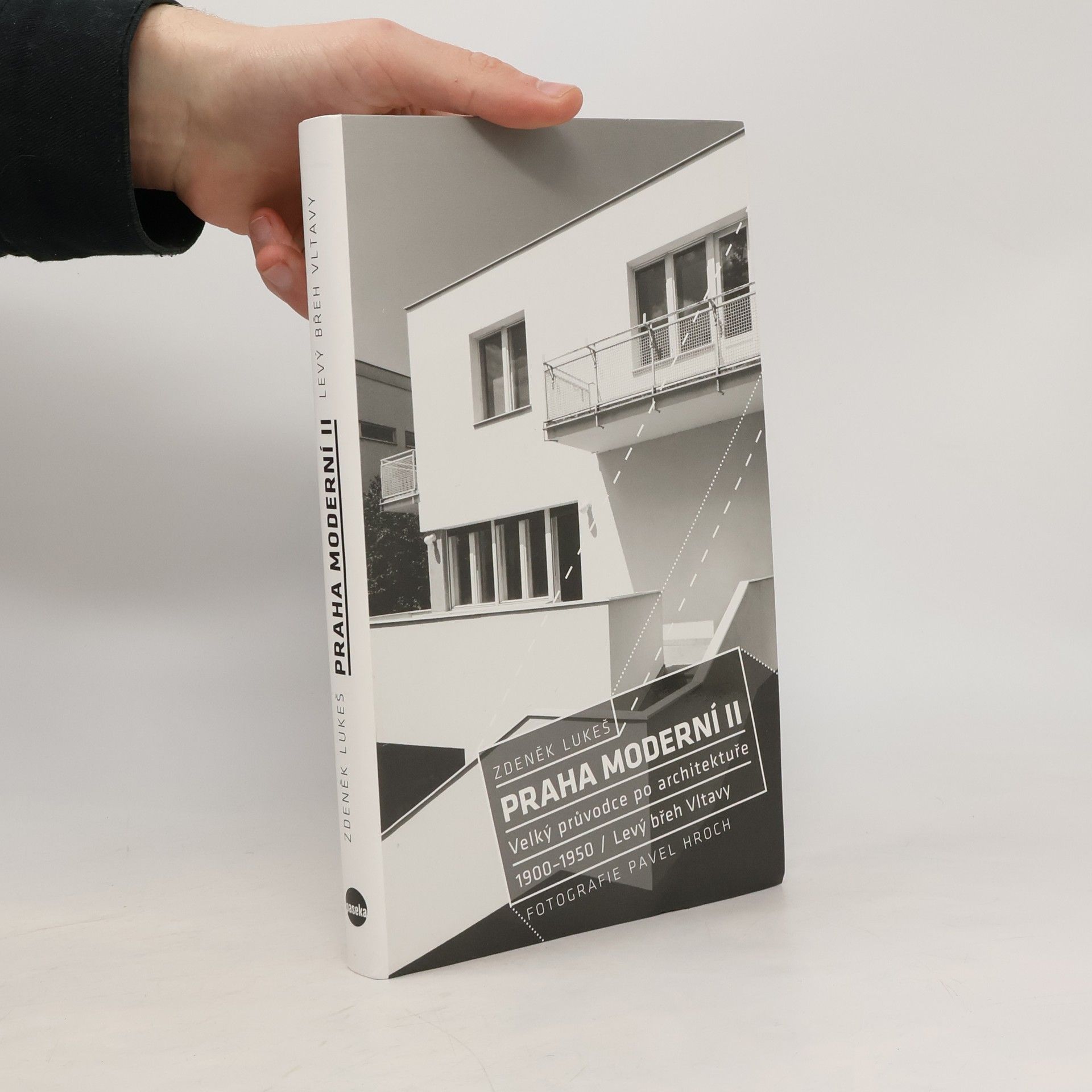 Praha moderní II. Velký průvodce po architektuře 1900-1950. Levý břeh Vltavy