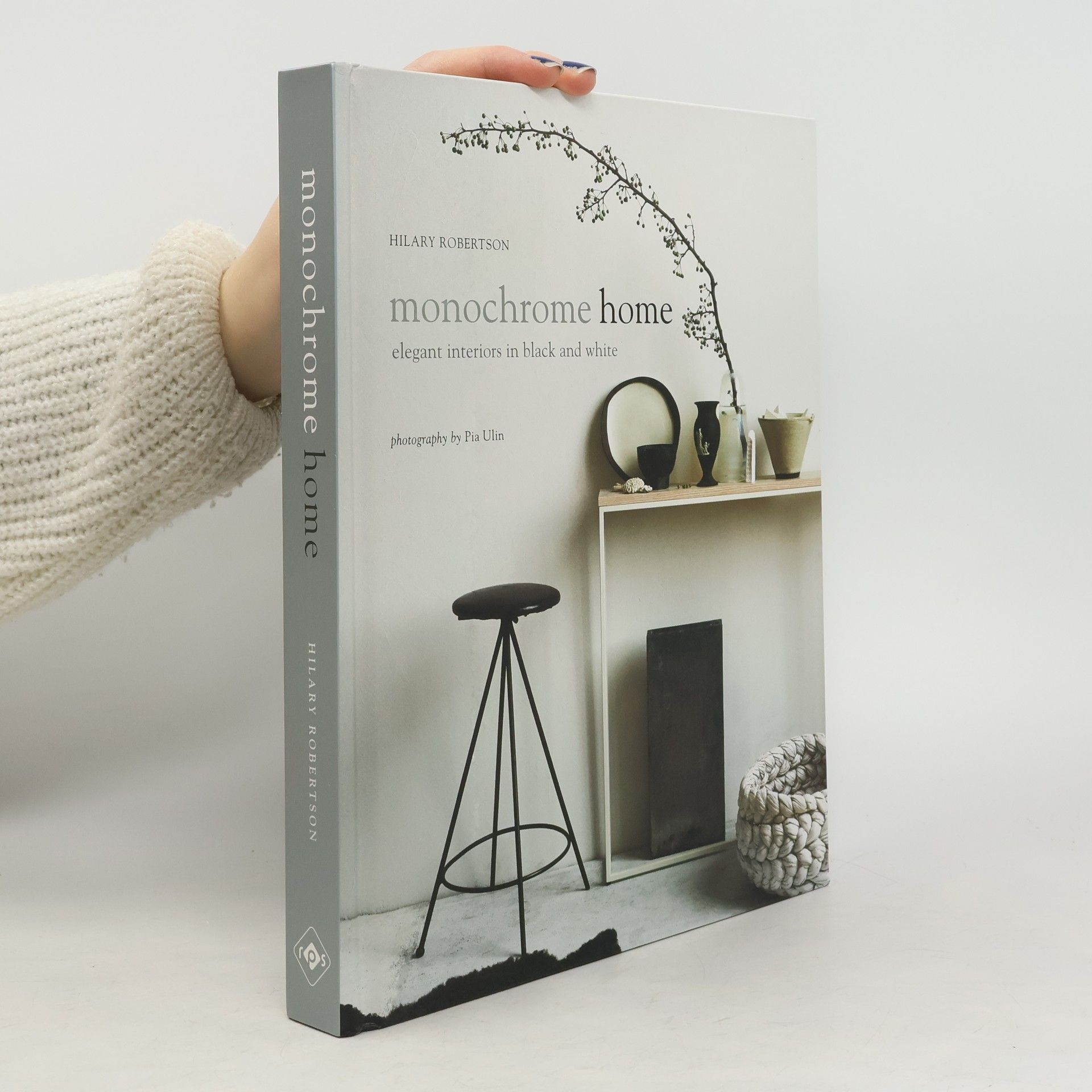 Hilary Robertson Monochrome home. Elegant interiors in black and white