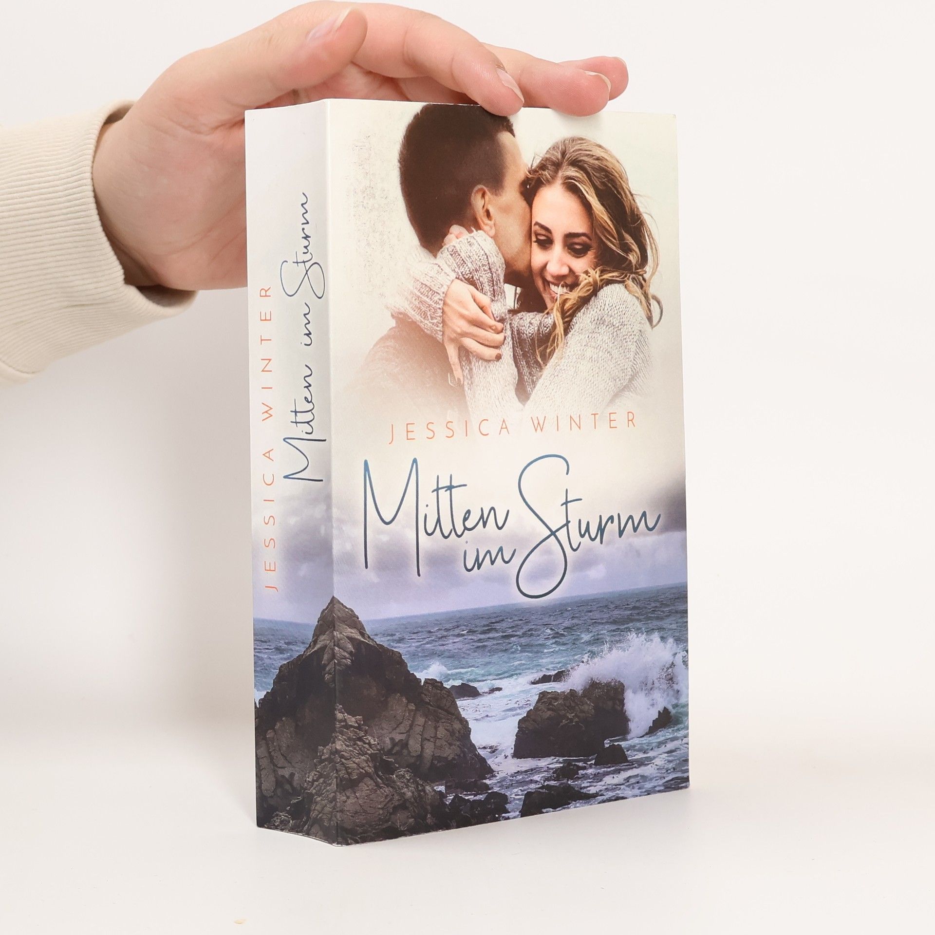 Jessica Winter Mitten im Sturm