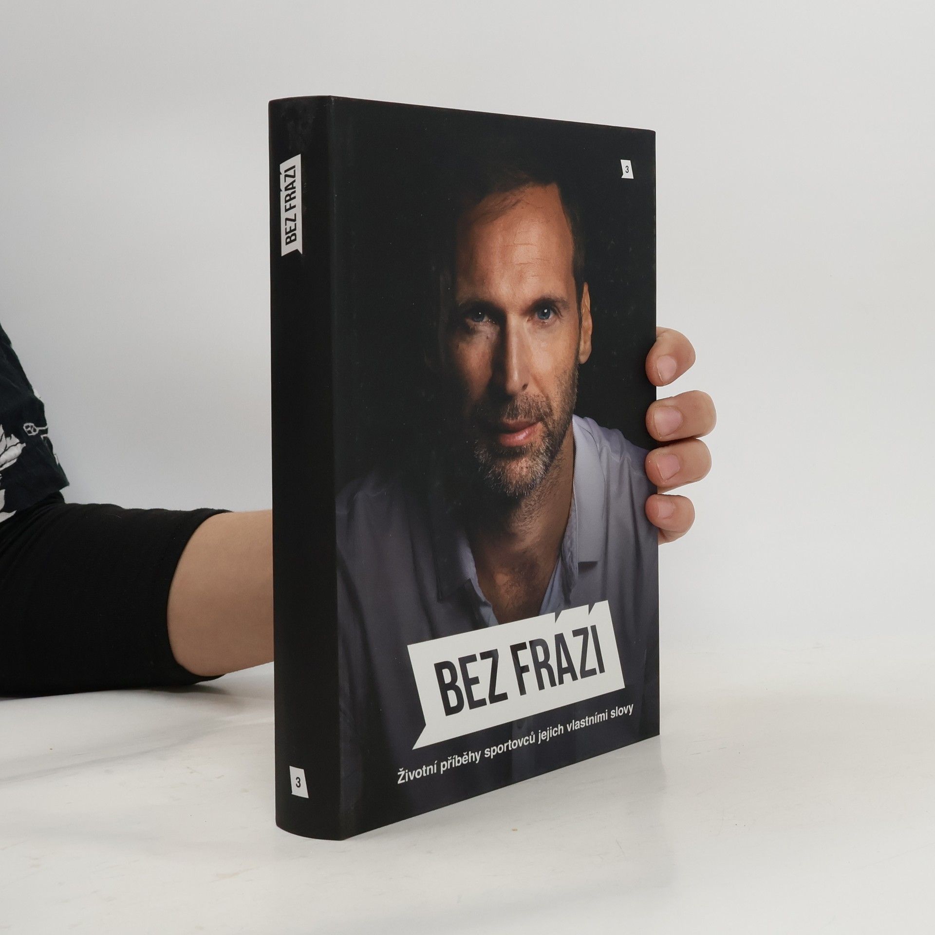 Bez frází 3