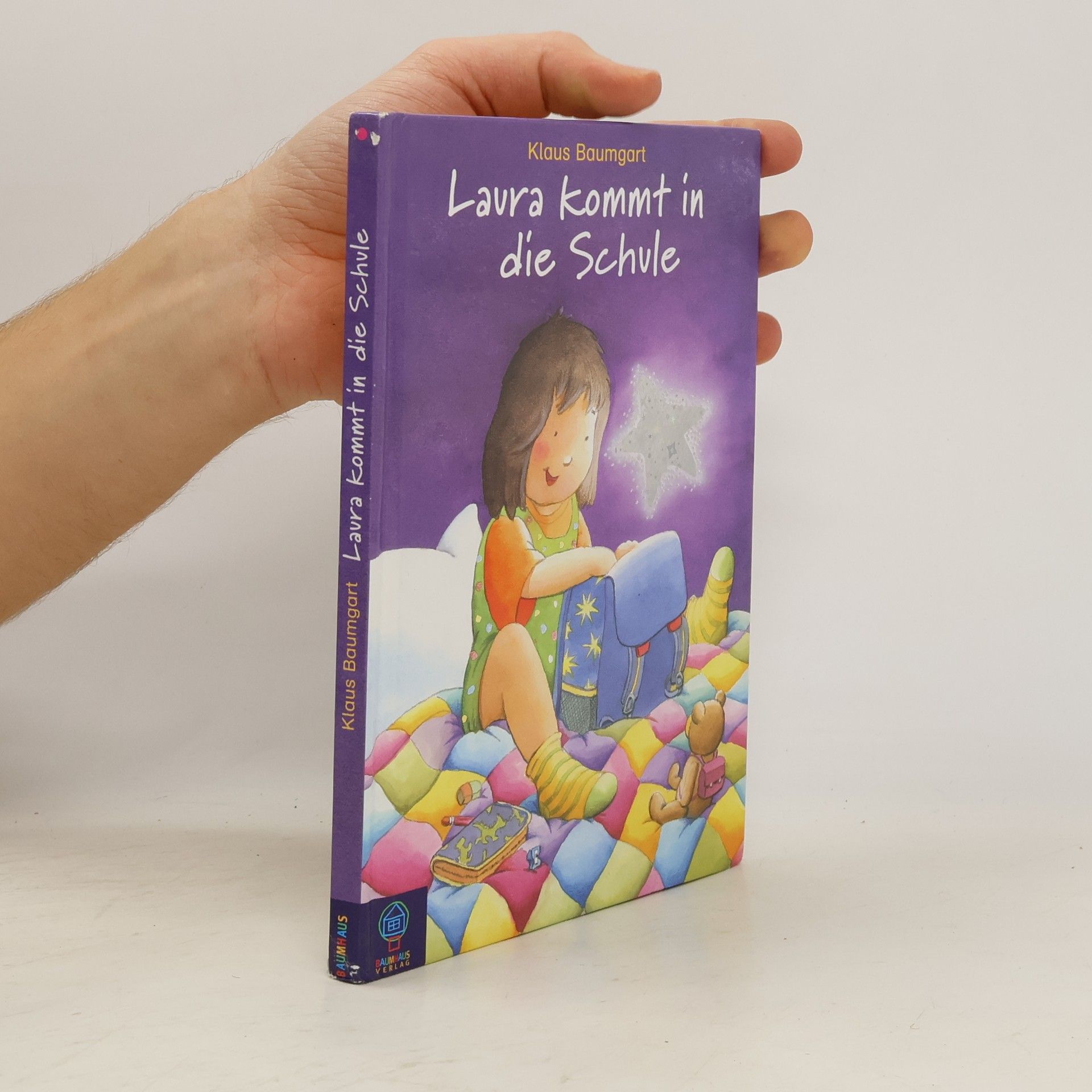 Cee Neudert Laura kommt in die Schule