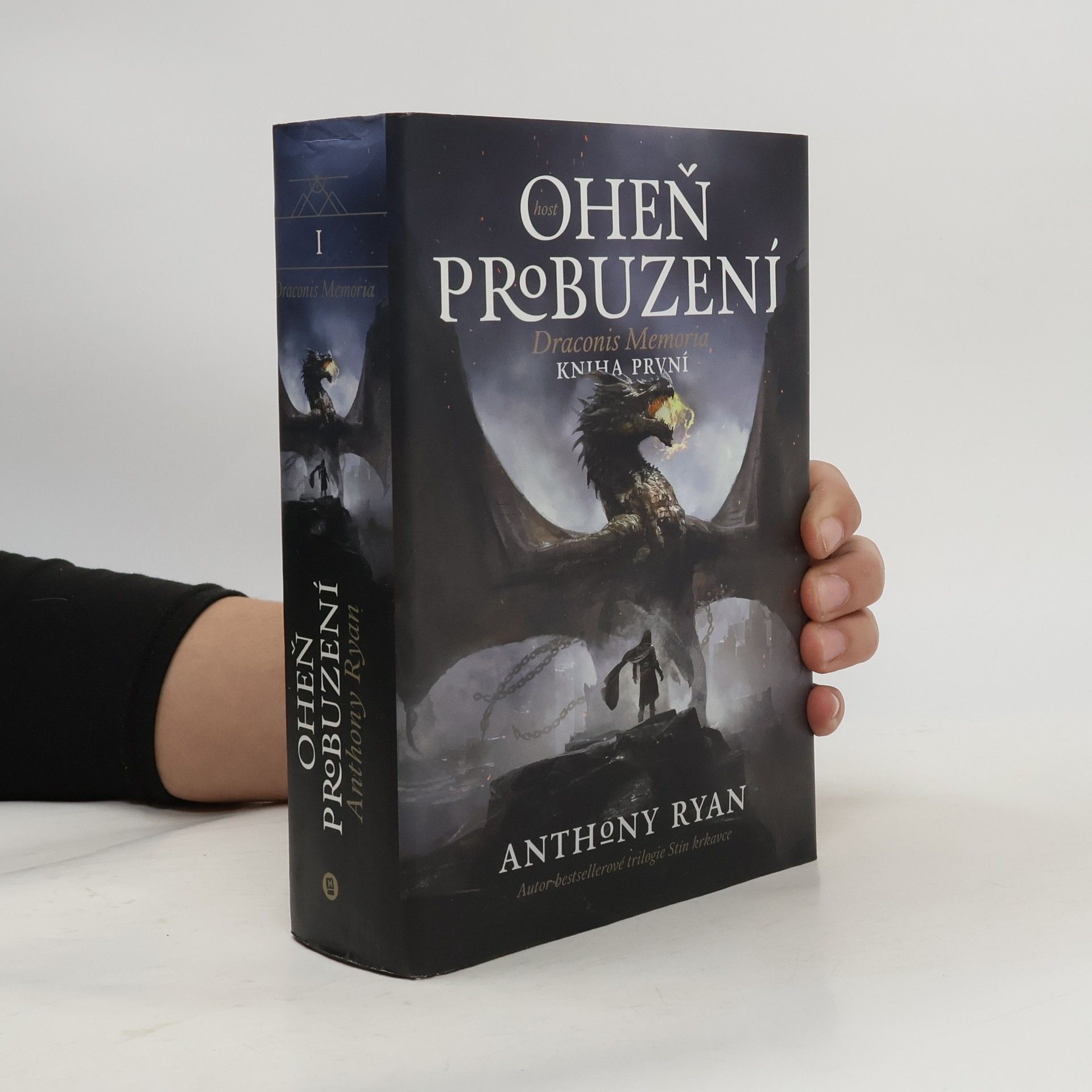 Anthony Ryan Oheň probuzení