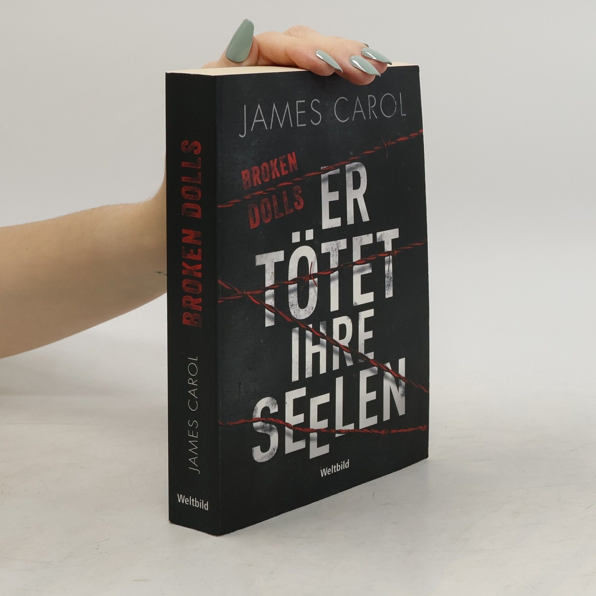 Broken dolls - er tötet ihre Seelen