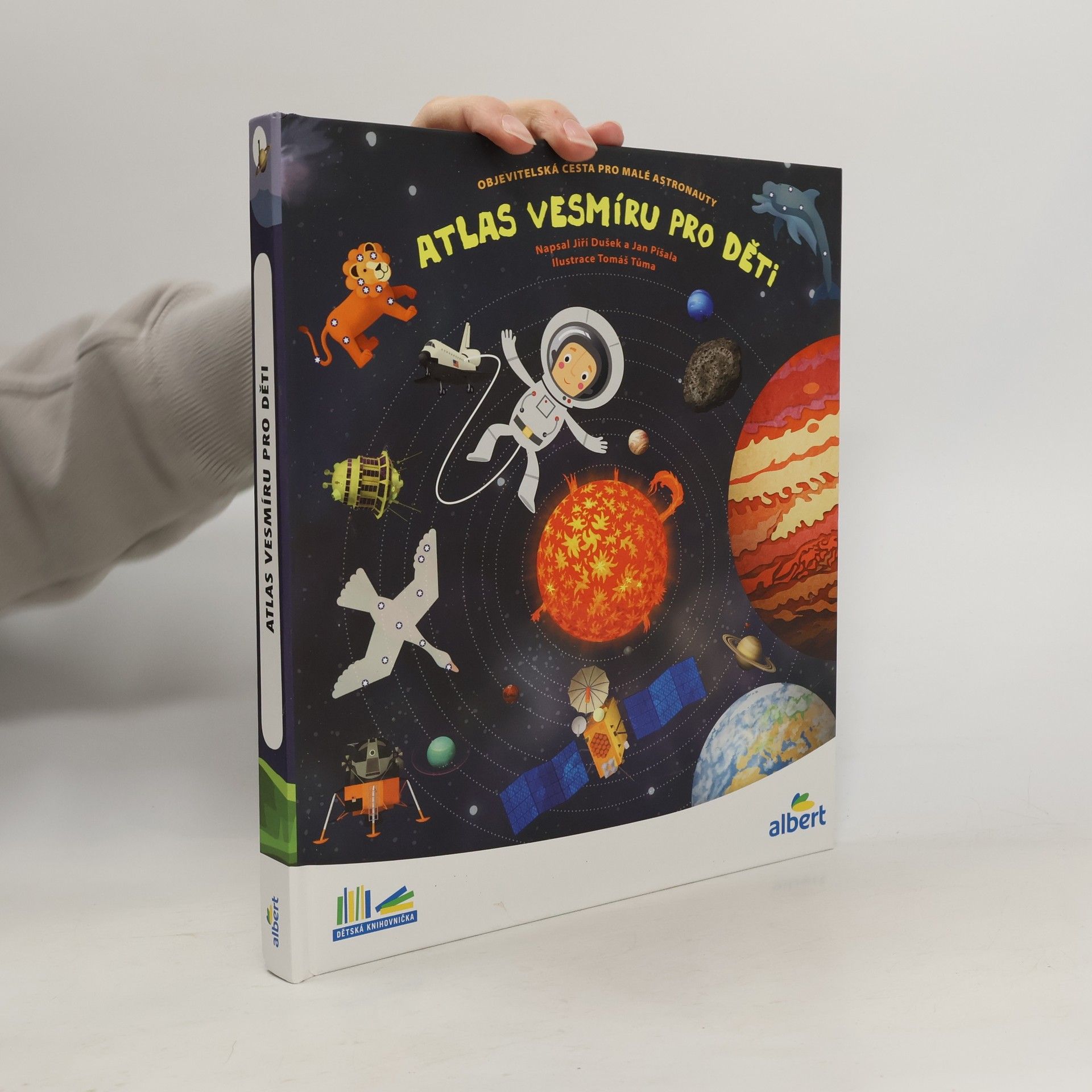 Atlas vesmíru pro děti: Objevitelská cesta pro malé astronauty