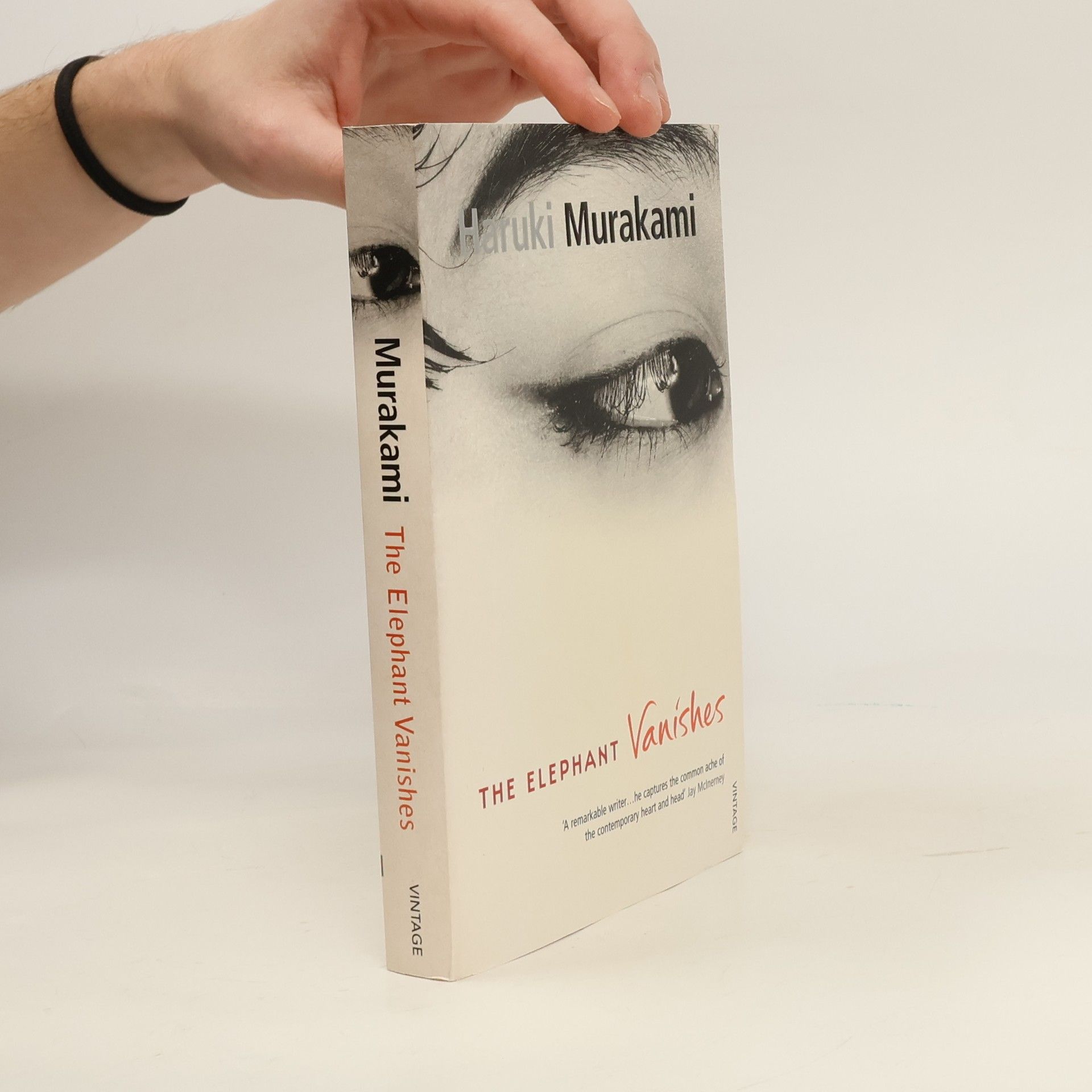 Haruki Murakami The Elephant Vanishes