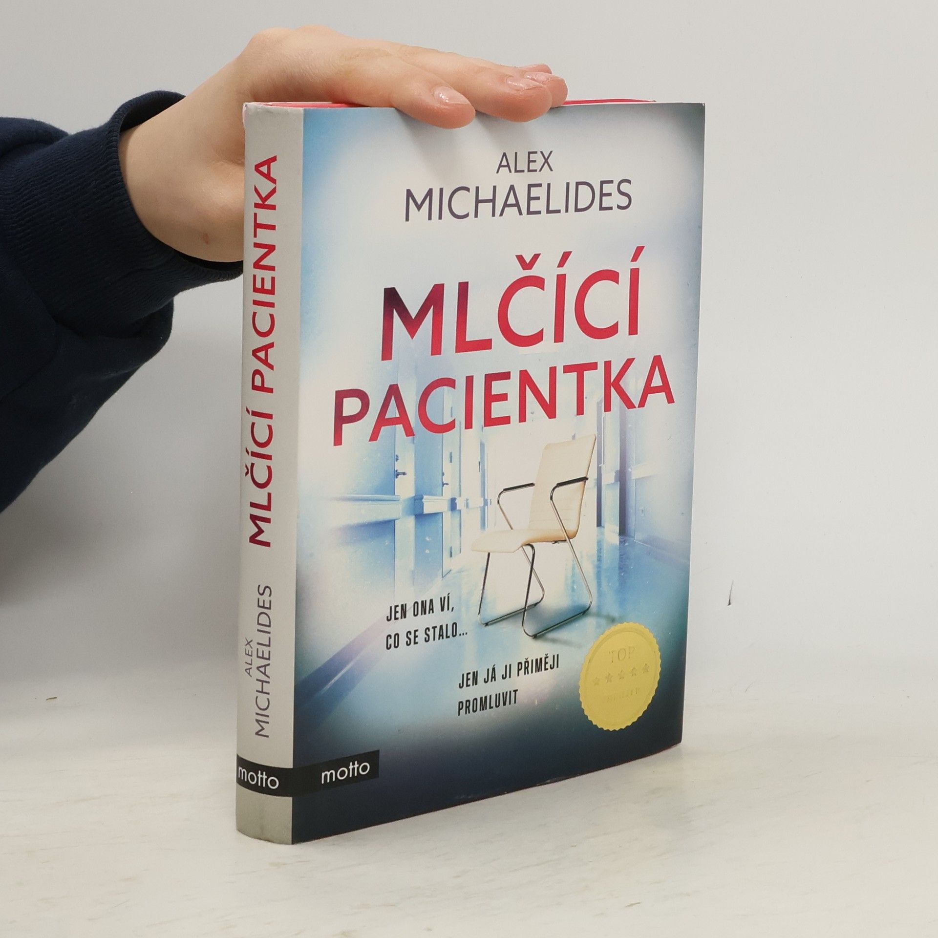 Alex Michaelides Mlčící pacientka