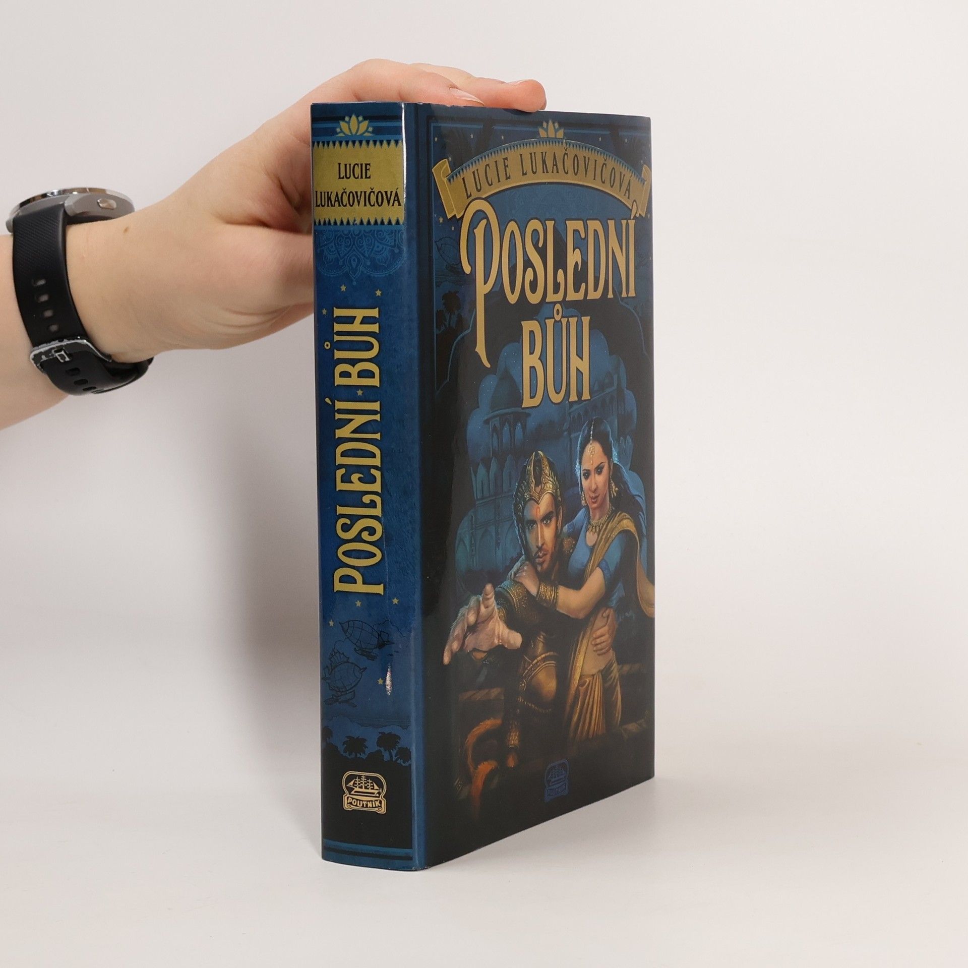 Lucie Lukačovičová Poslední bůh