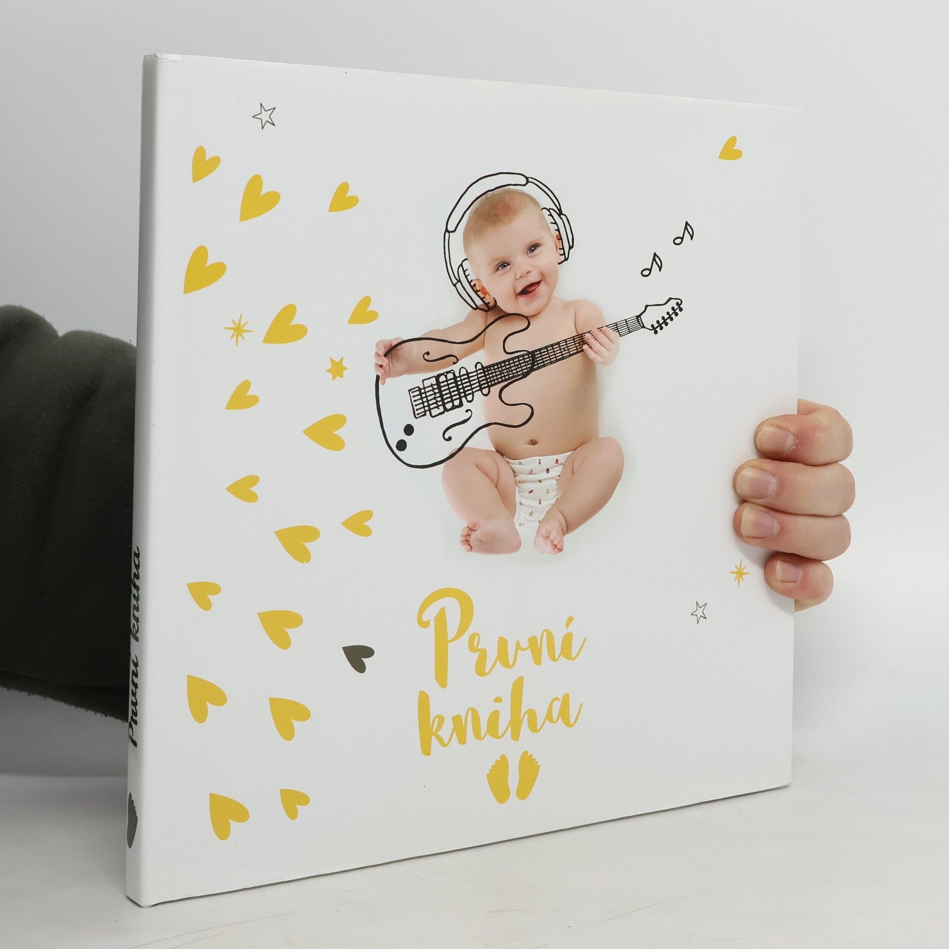 Petra Drvoštěpová První kniha