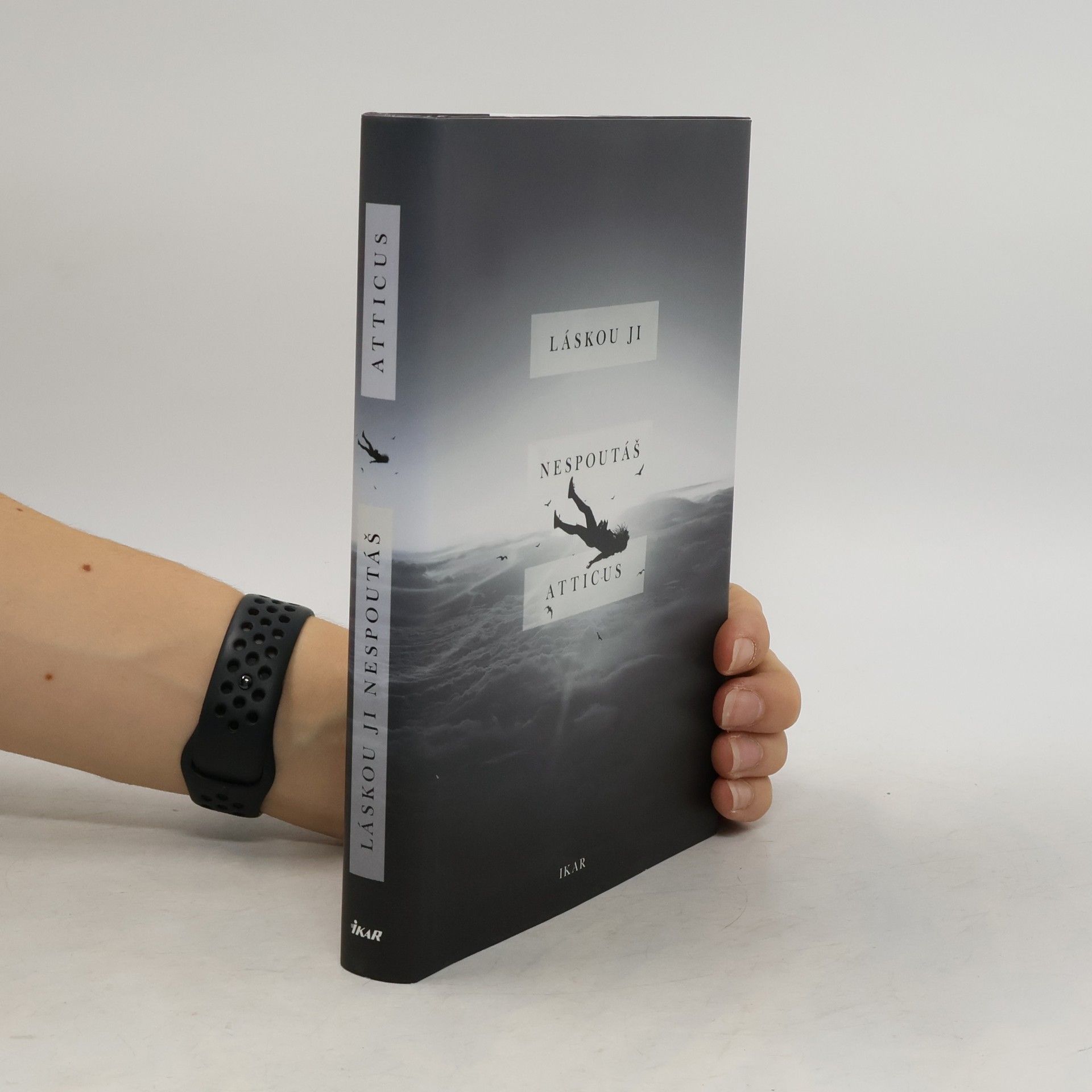 Láskou ji nespoutáš