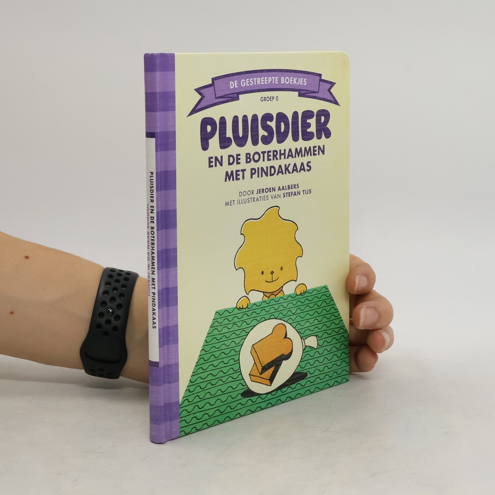 Stefan Tijs Pluisdier en de boterhammen met pindakaas