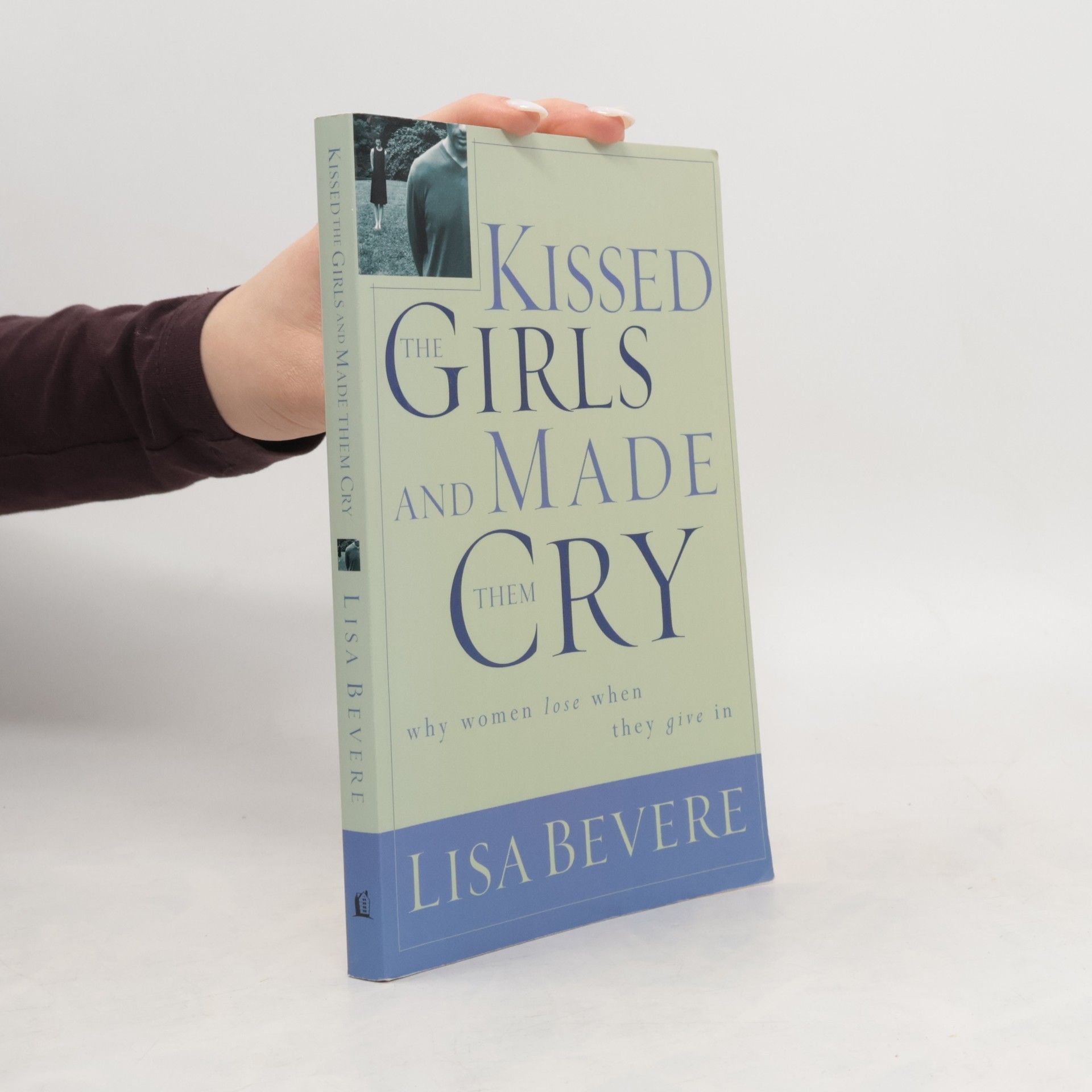 Lisa Bevere Kissed the Girls and Made Them Cry