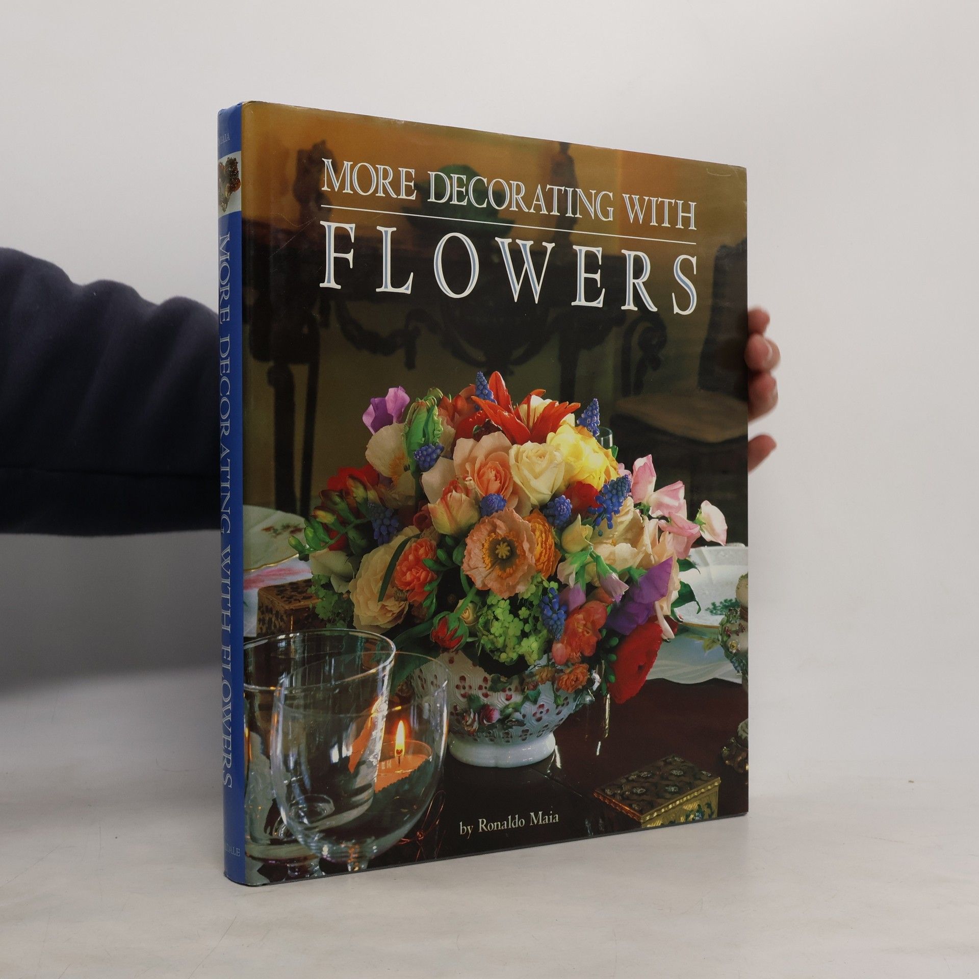 Denise Otis More Decorating With Flowers