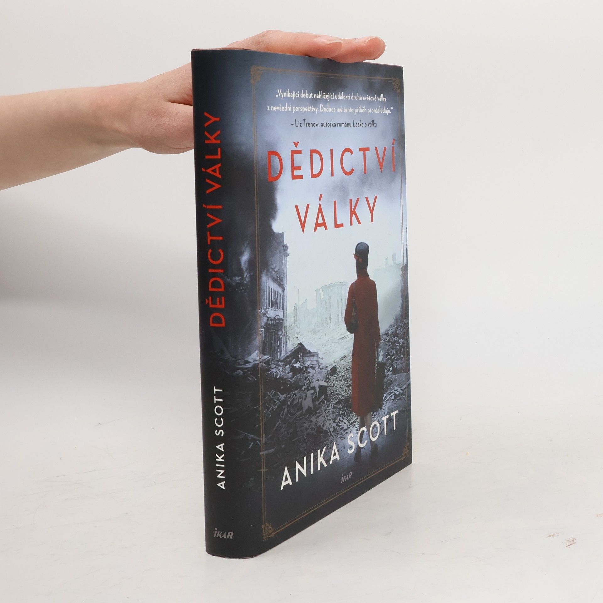 Anika Scott Dědictví války