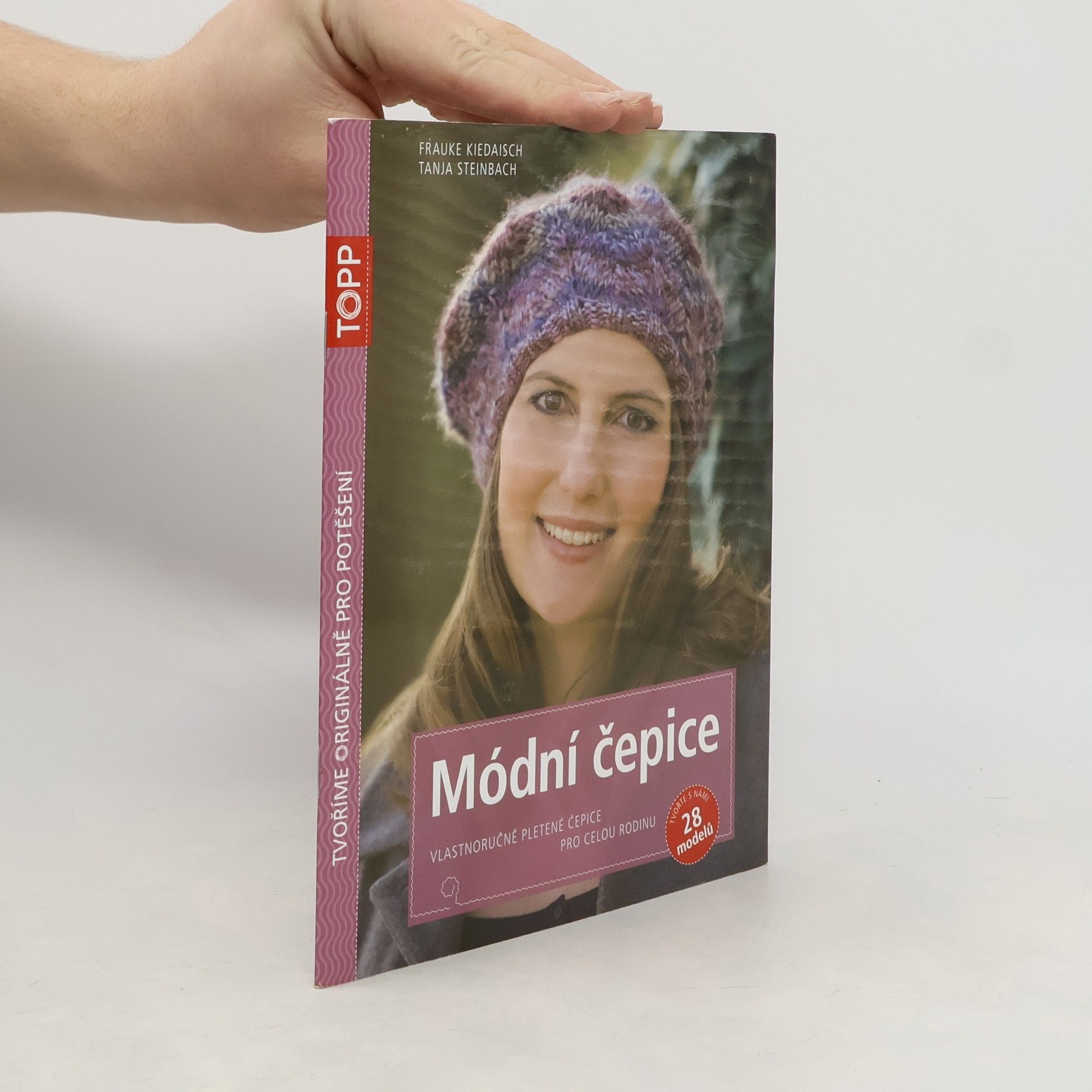 Módní čepice : vlastnoručně pletené čepice pro celou rodinu