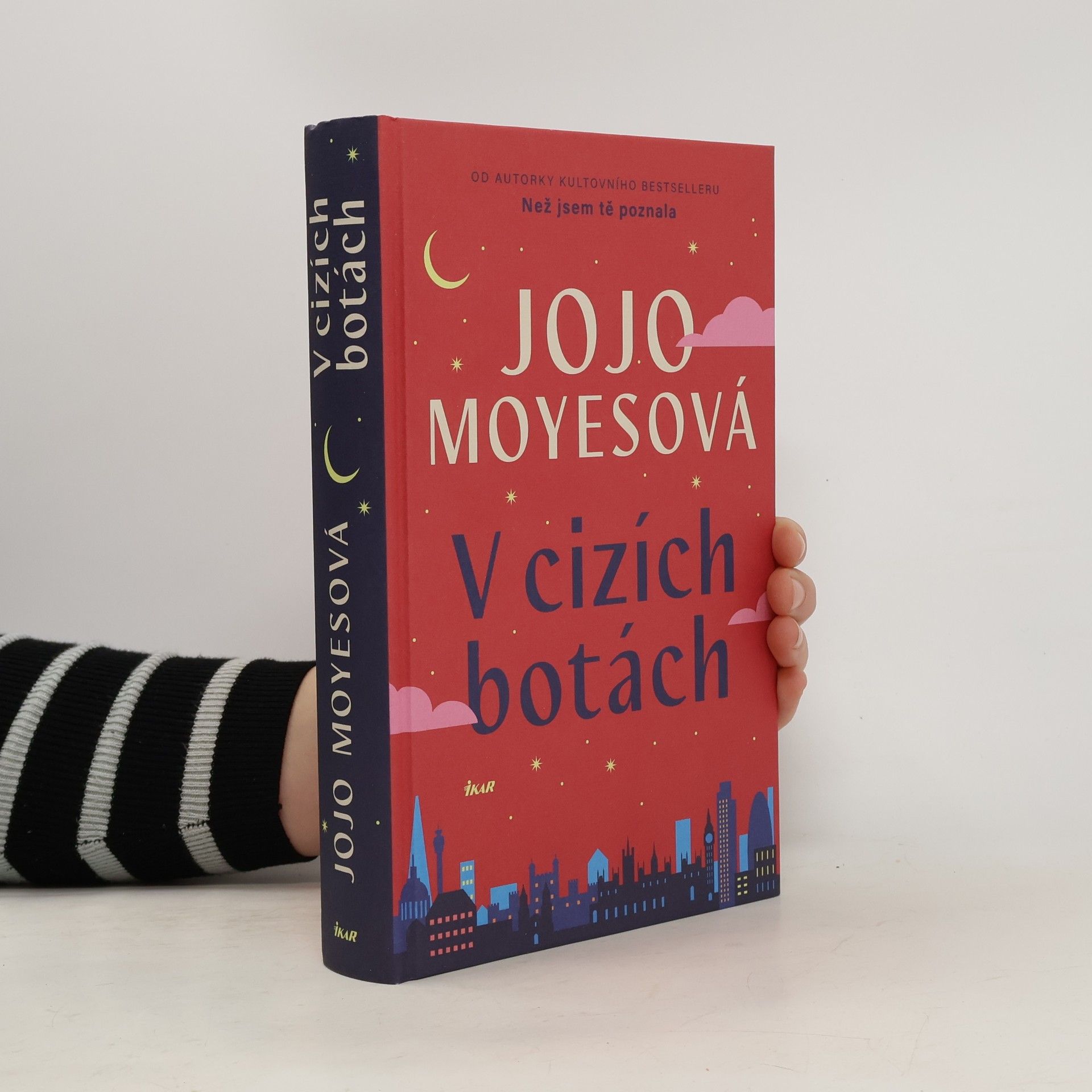 Jojo Moyes V cizích botách