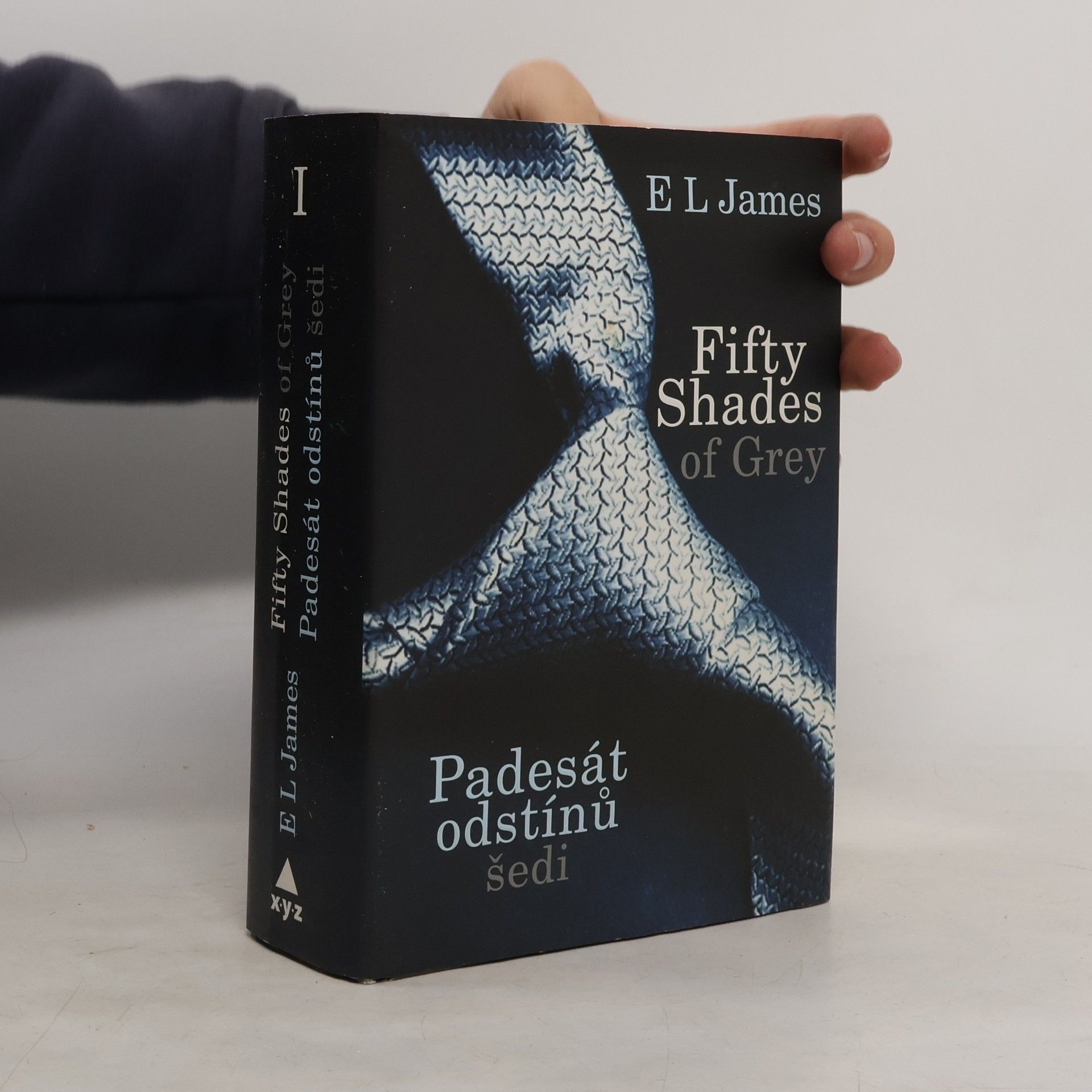 E L James Padesát odstínů šedi