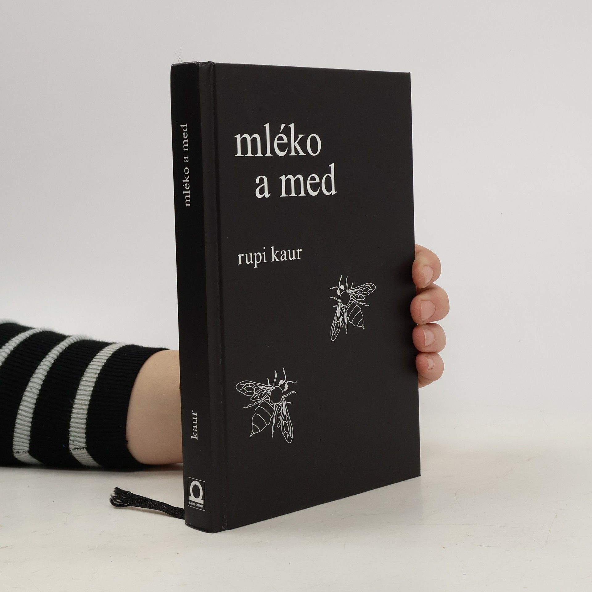 Rupi Kaur Mléko a med