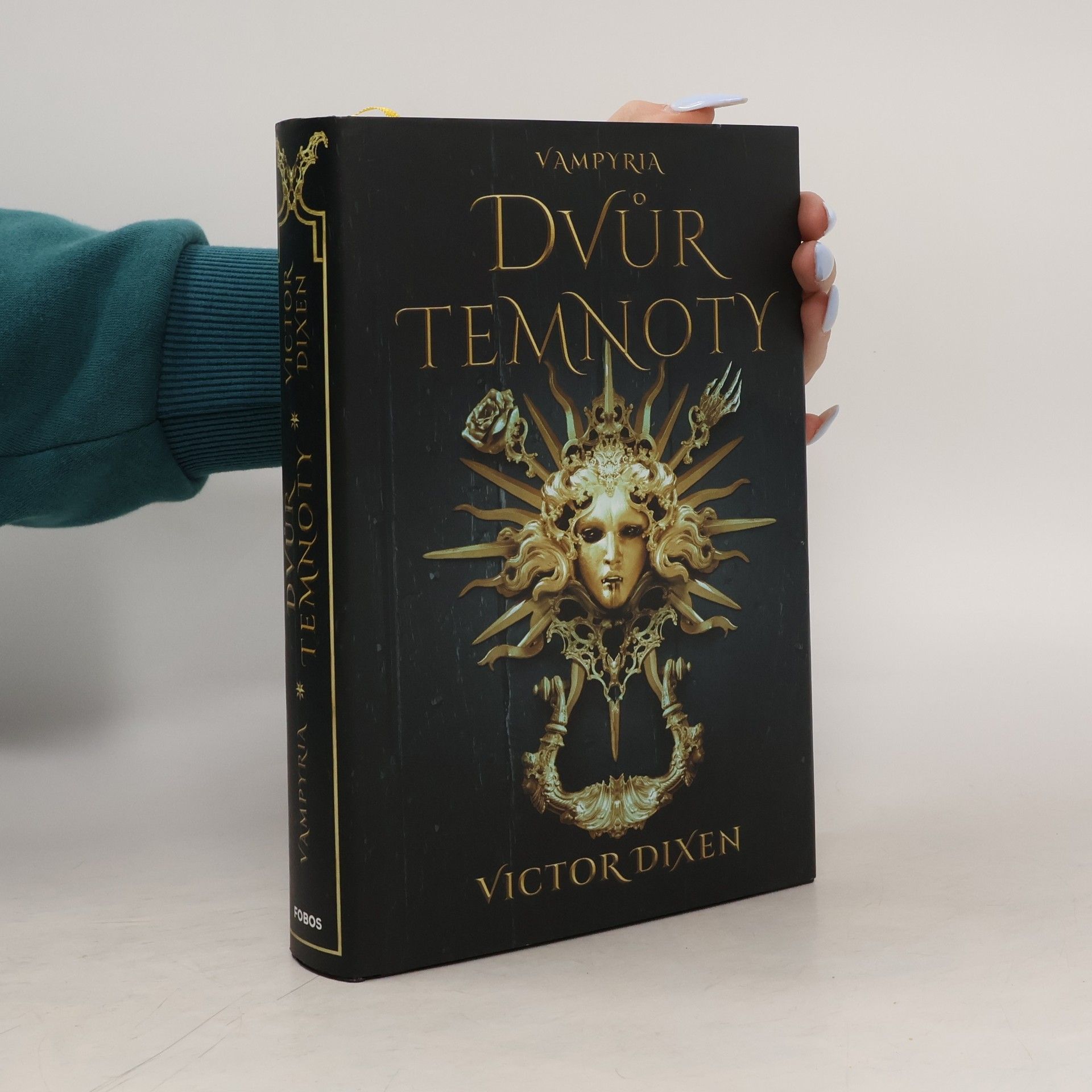 Victor Dixen Vampyria. Dvůr temnoty