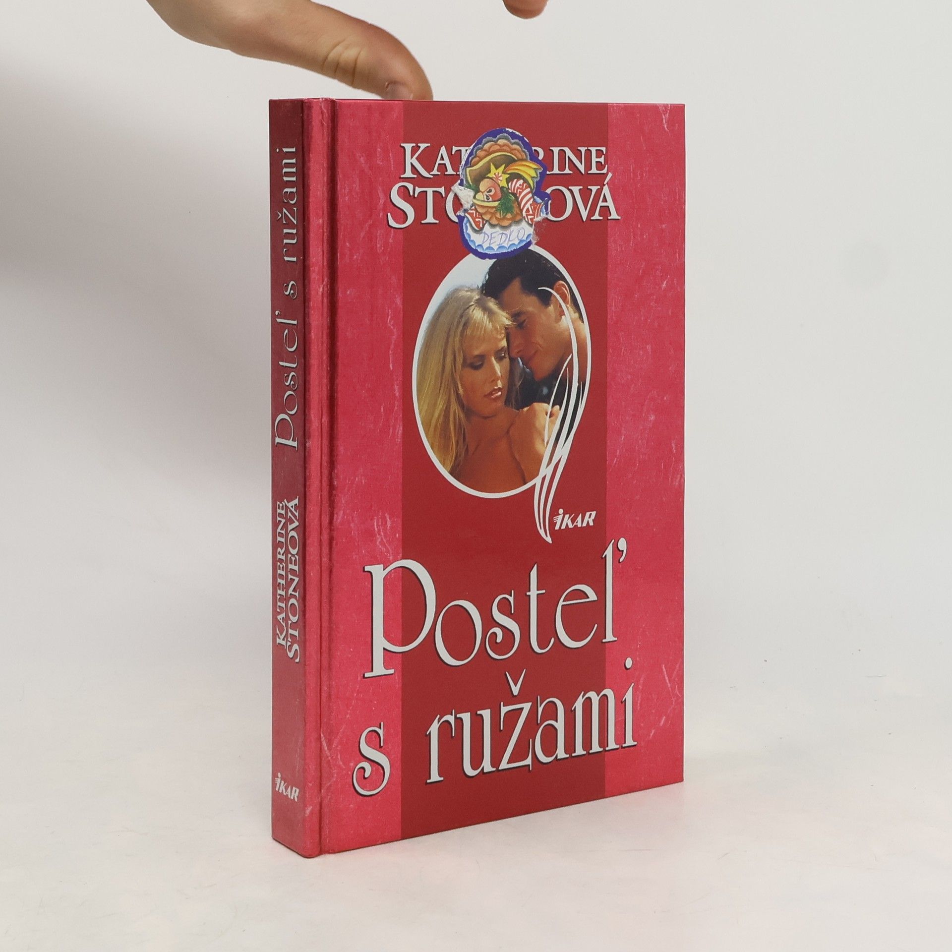 Posteľ s ružami