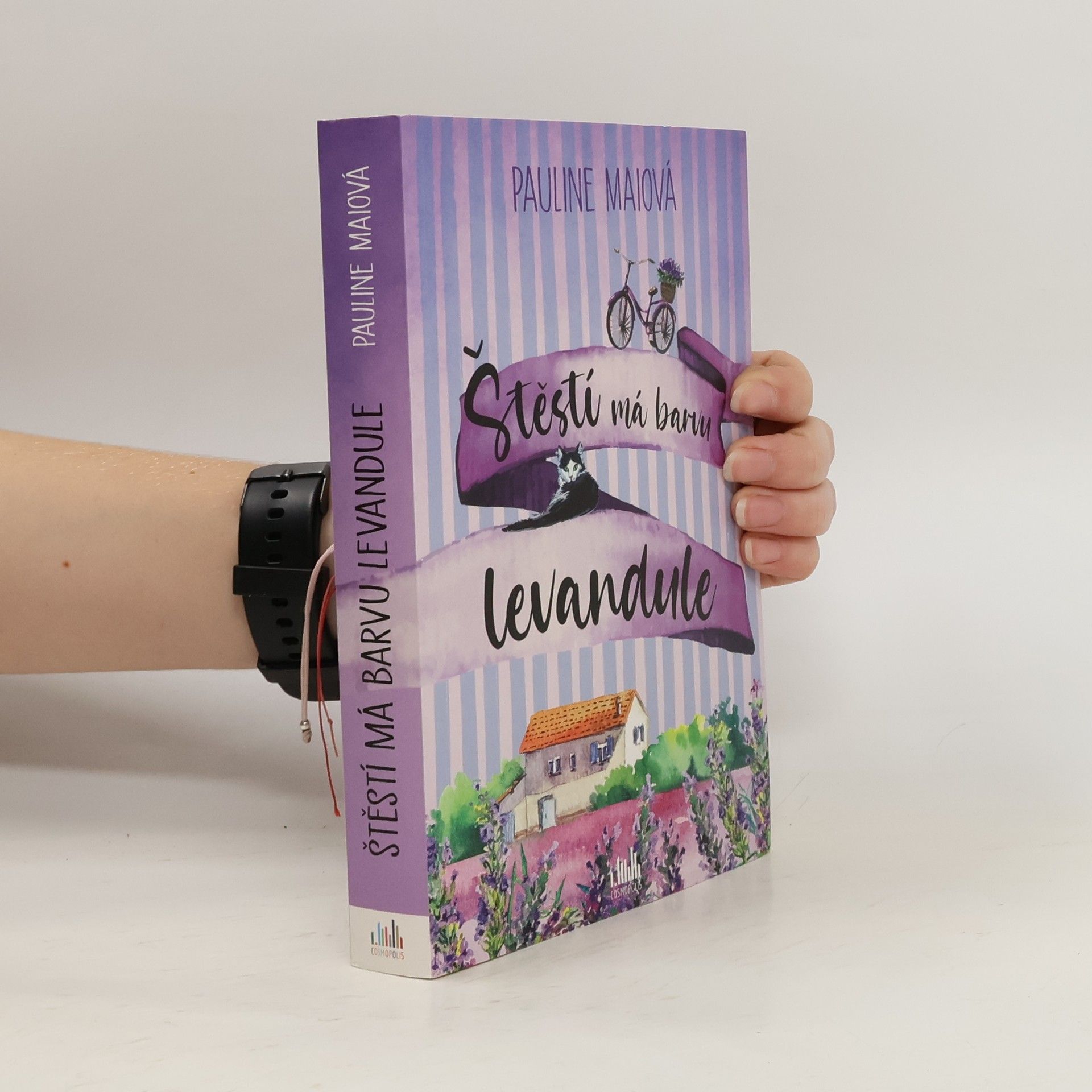 Pauline Mai Štěstí má barvu levandule