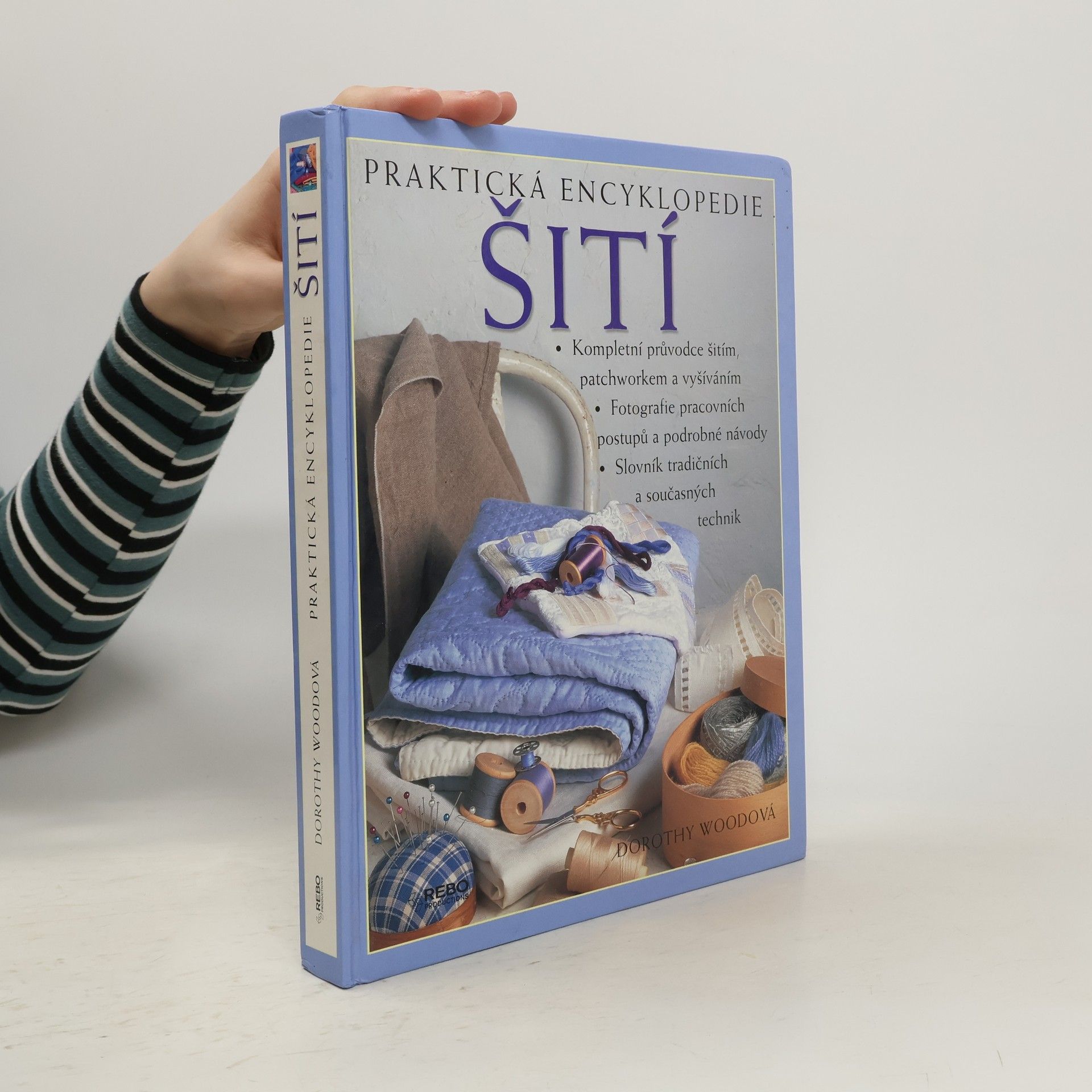 Praktická encyklopedie šití