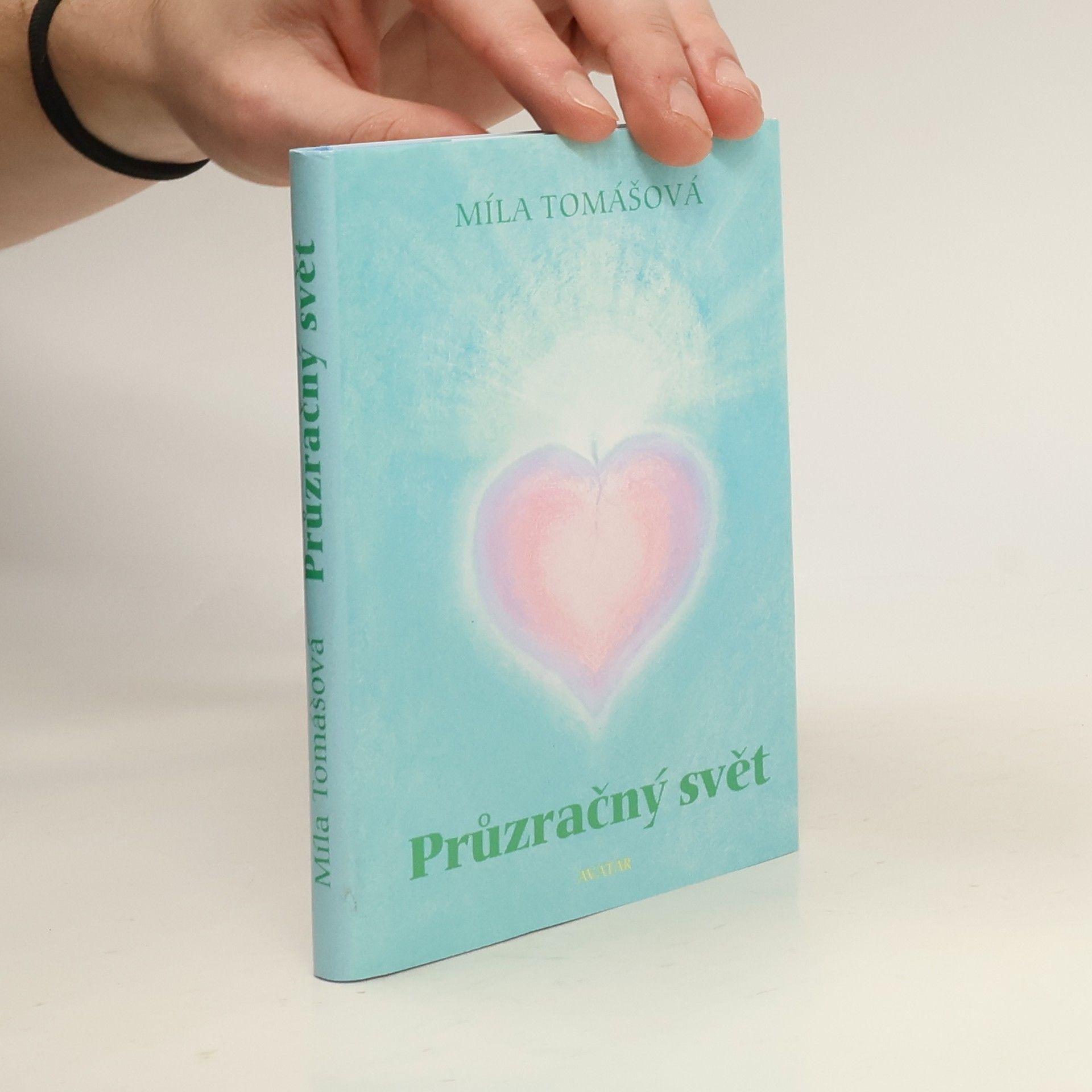 Tomášová Míla Průzračný svět