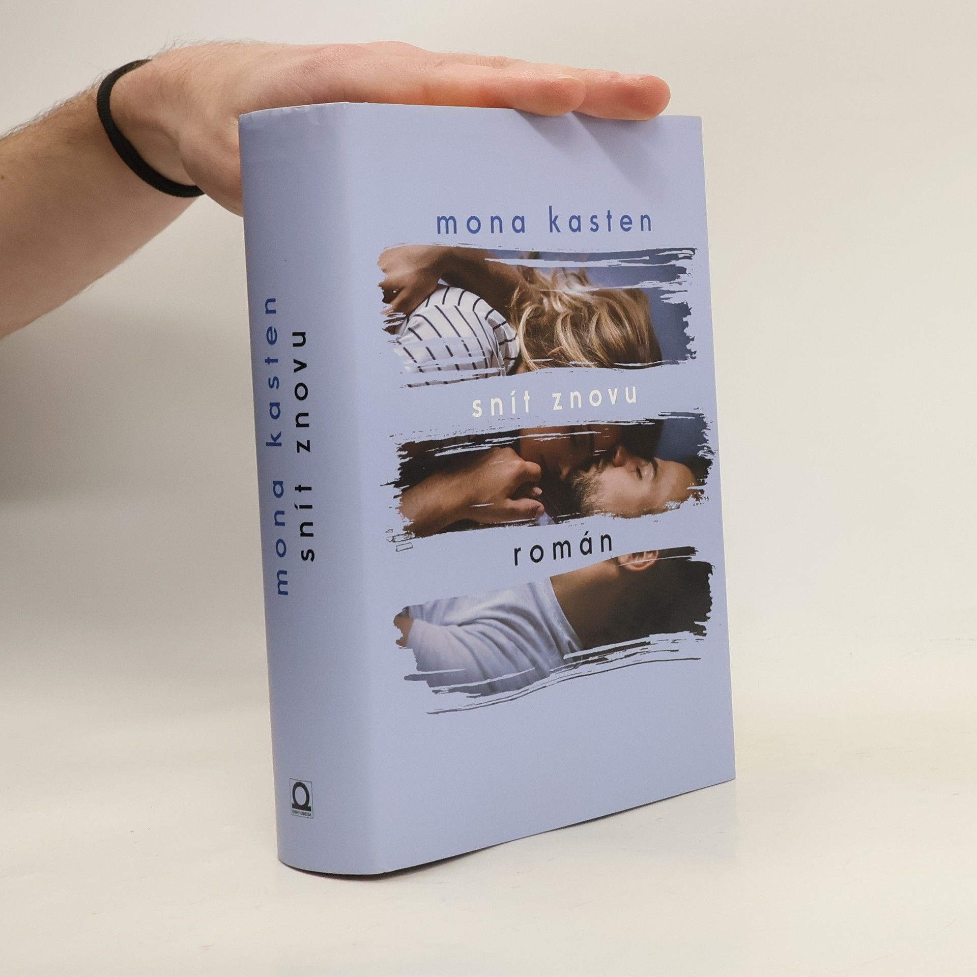 Mona Kasten Snít znovu