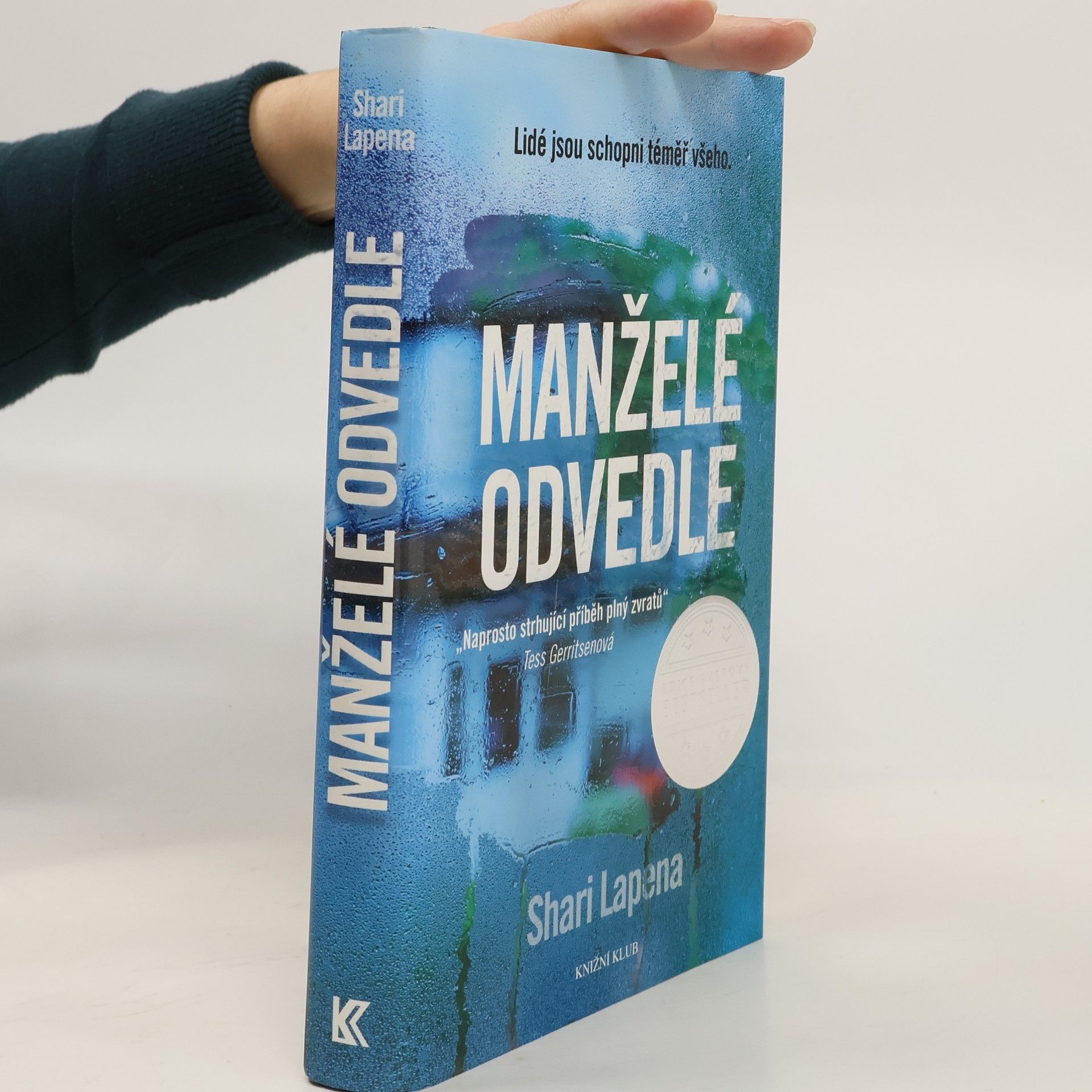 Shari Lapena Manželé odvedle