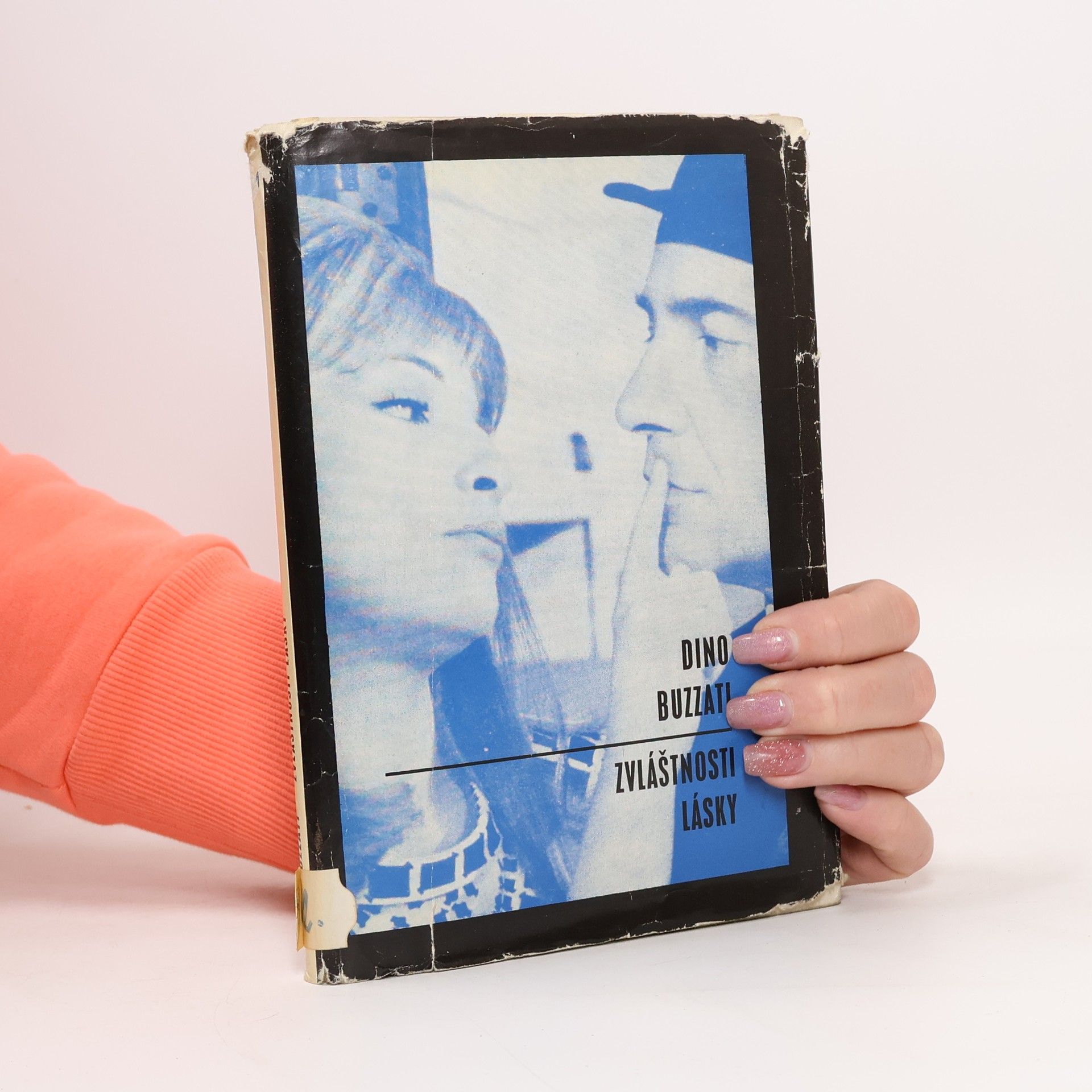 Dino Buzzati Zvláštnosti lásky