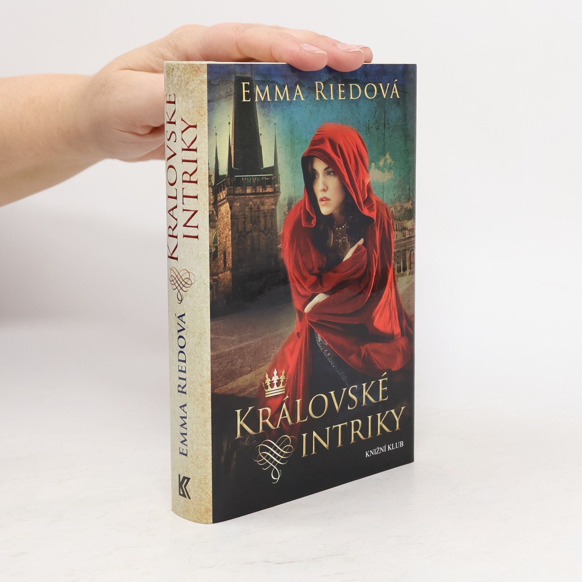 Emma Riedová Královské intriky
